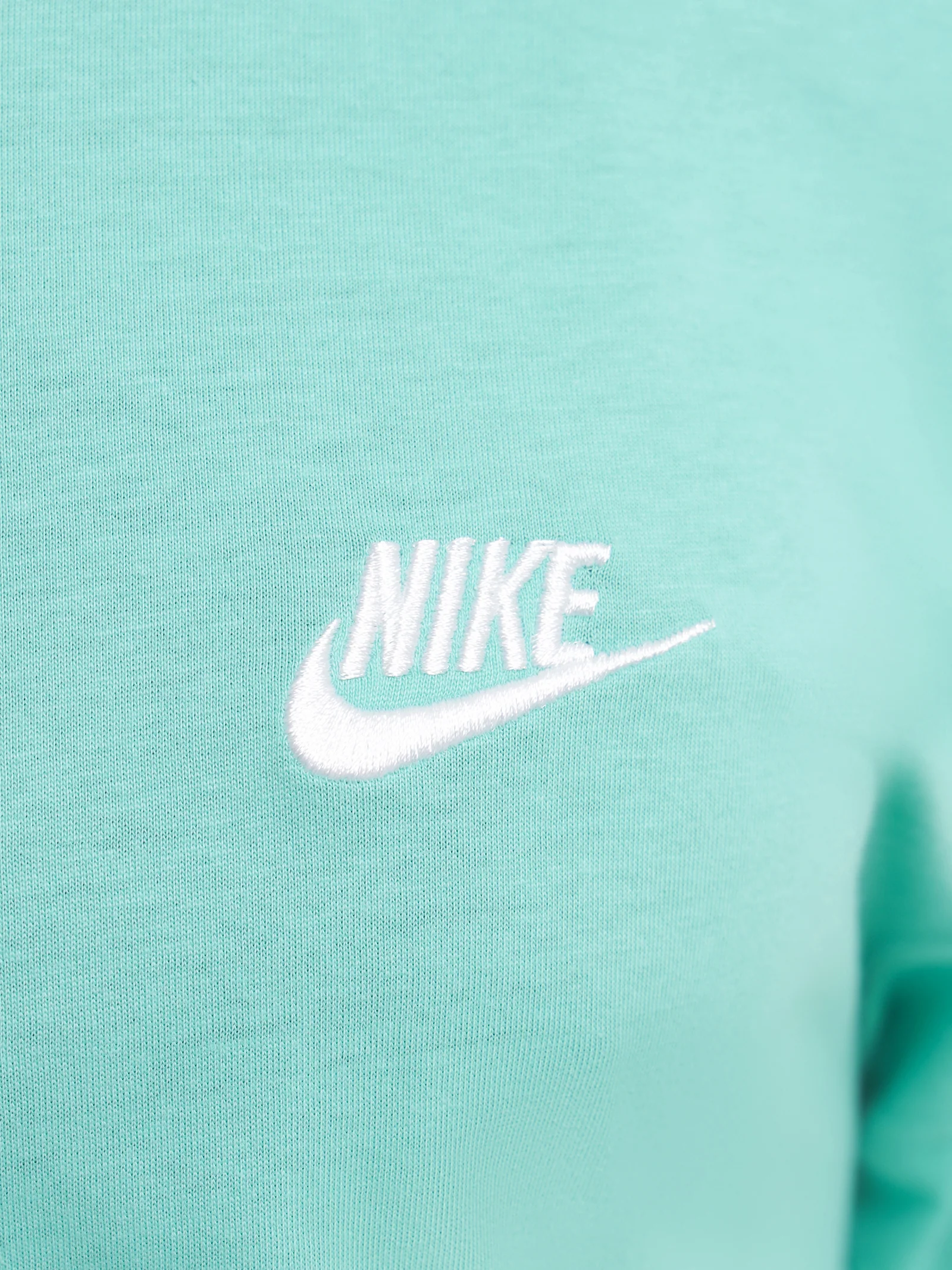 Sportswear Club T-Shirt - Image 4