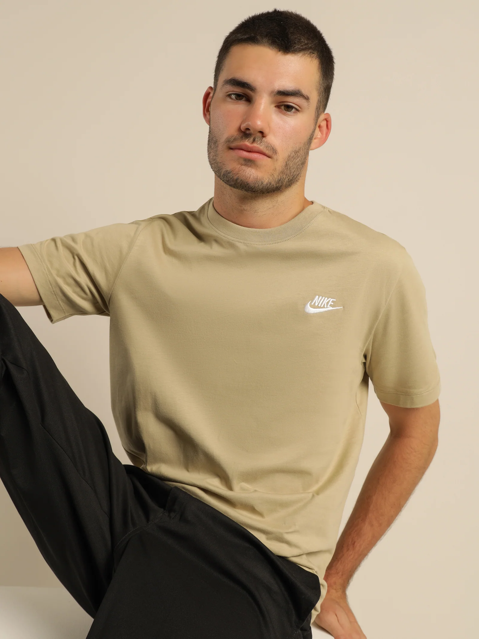 Sportswear Club T-Shirt - Image 2