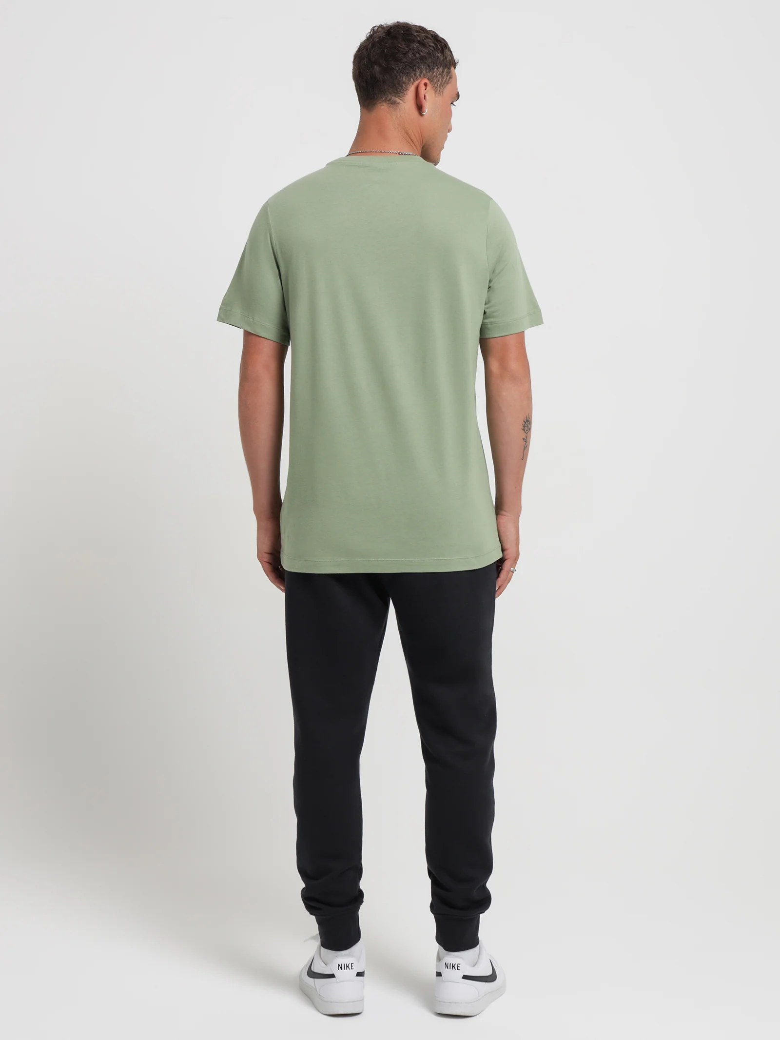 Sportswear Club T-Shirt - Image 5