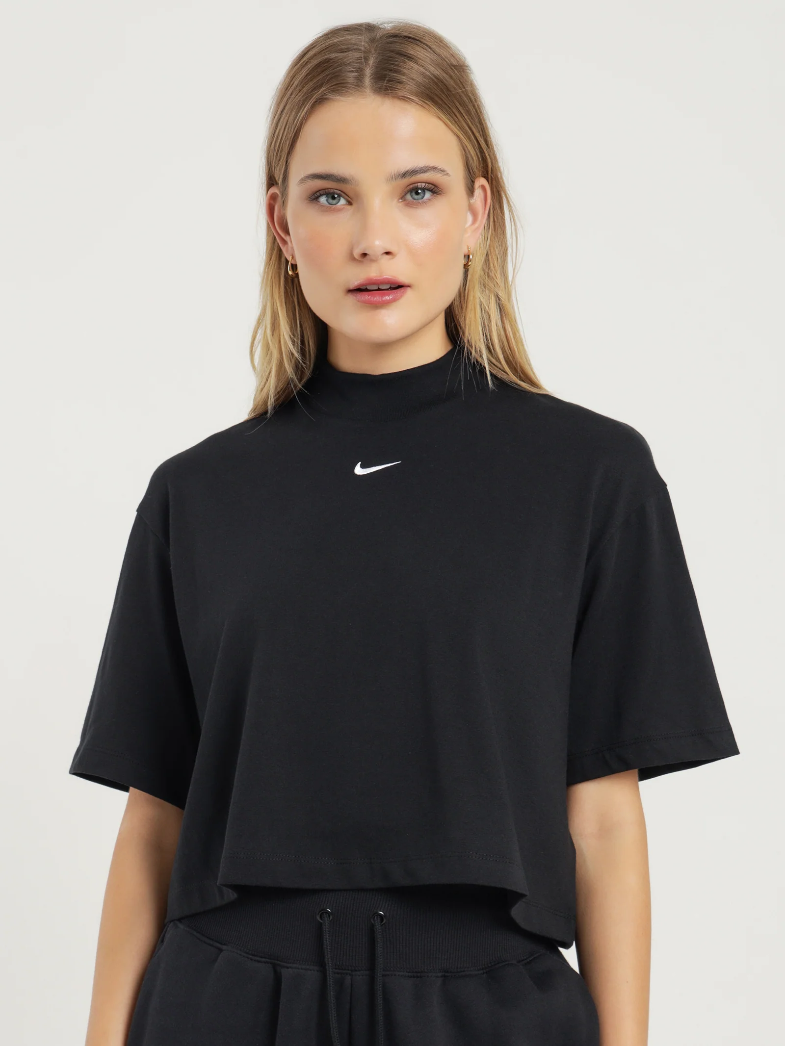 Sportswear Essential Boxy Mock-Neck Short Sleeve Top - Image 3