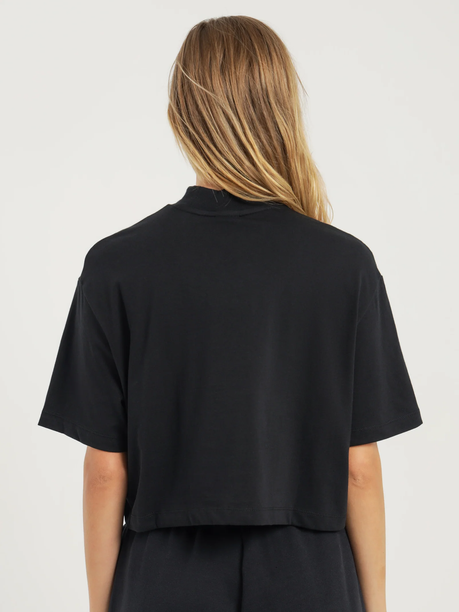 Sportswear Essential Boxy Mock-Neck Short Sleeve Top - Image 5