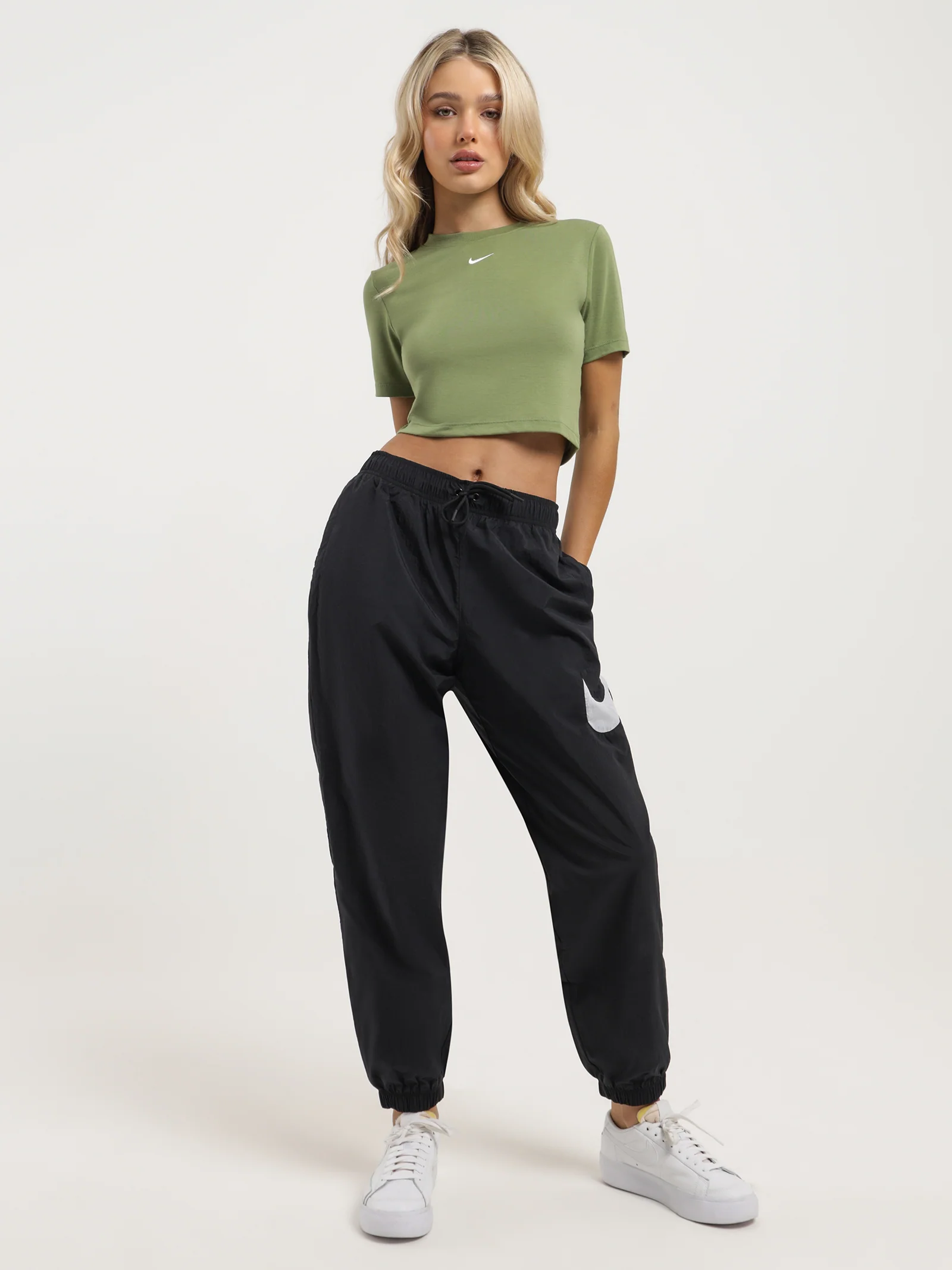 Sportswear Essential Crop T-Shirt - Image 4