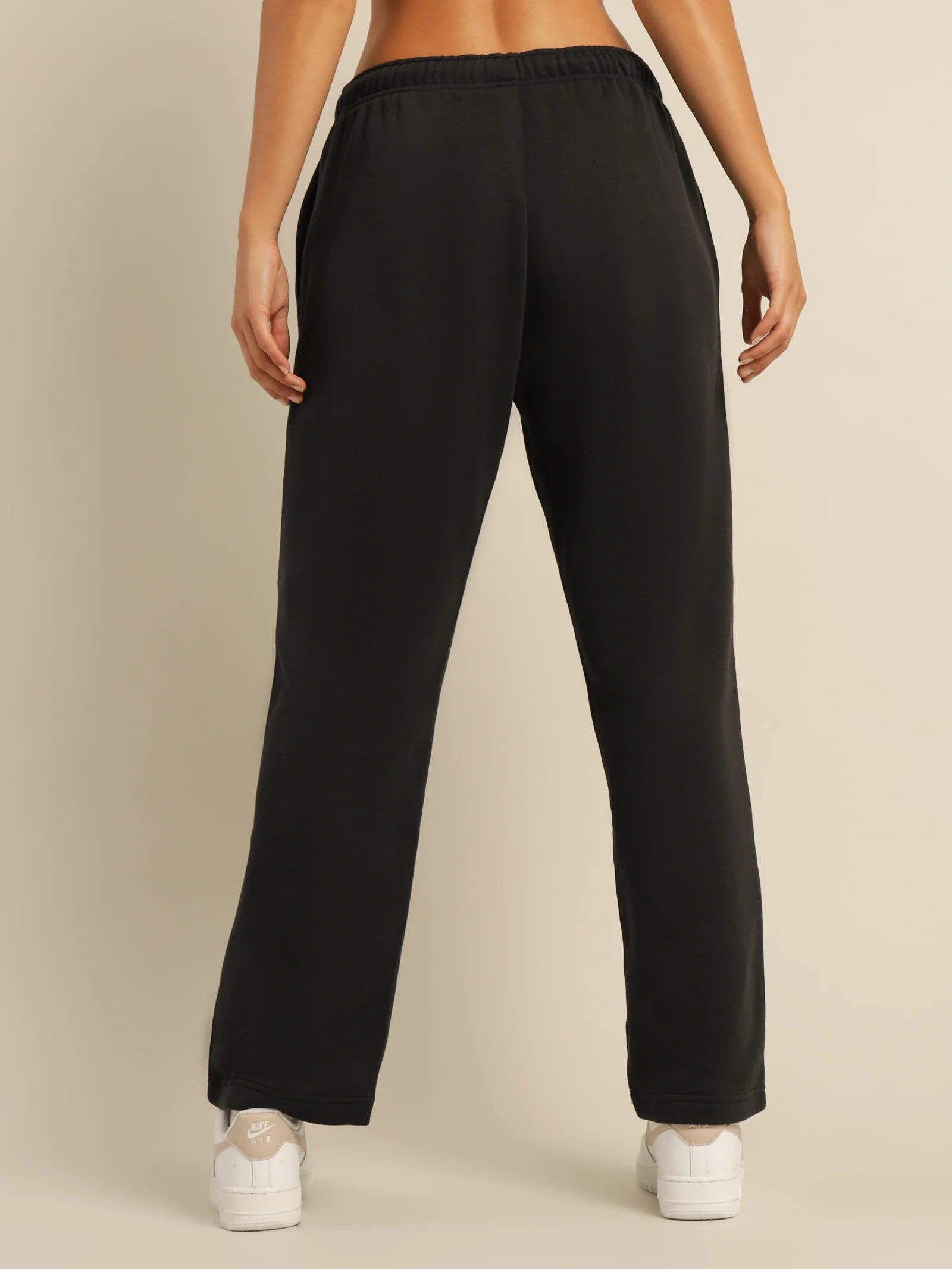 Sportswear Essential Fleece Pants - Image 5