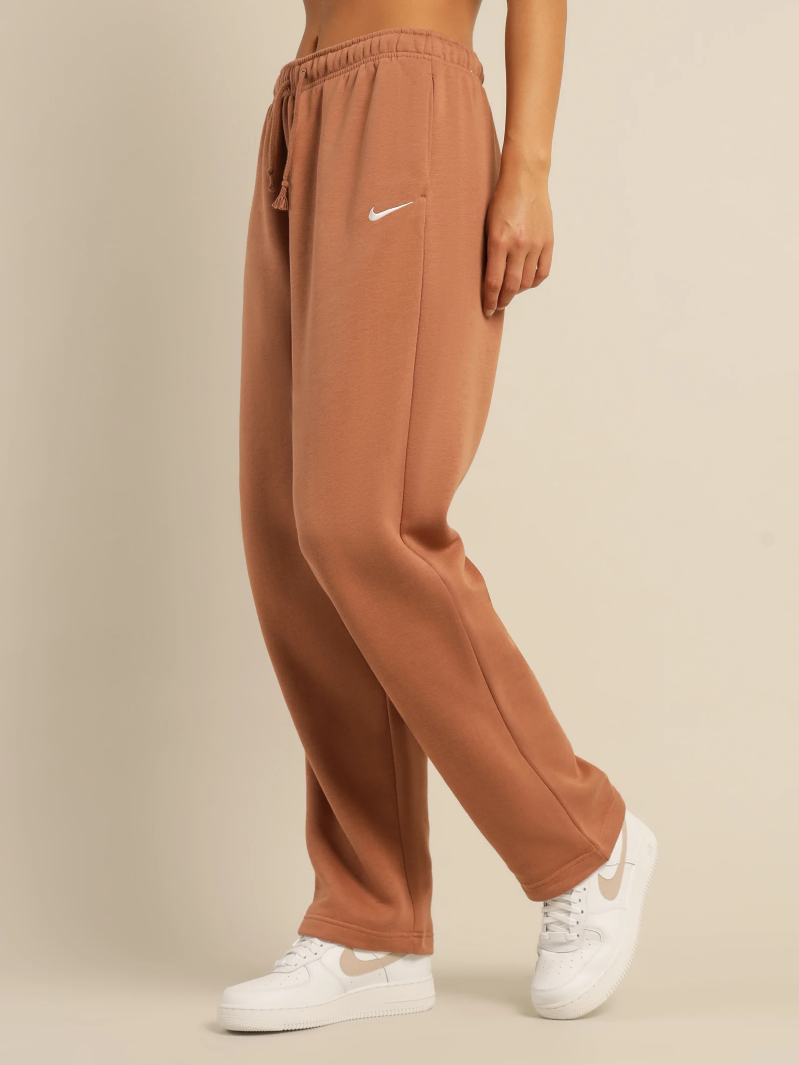 Sportswear Essential Fleece Pants - Image 3