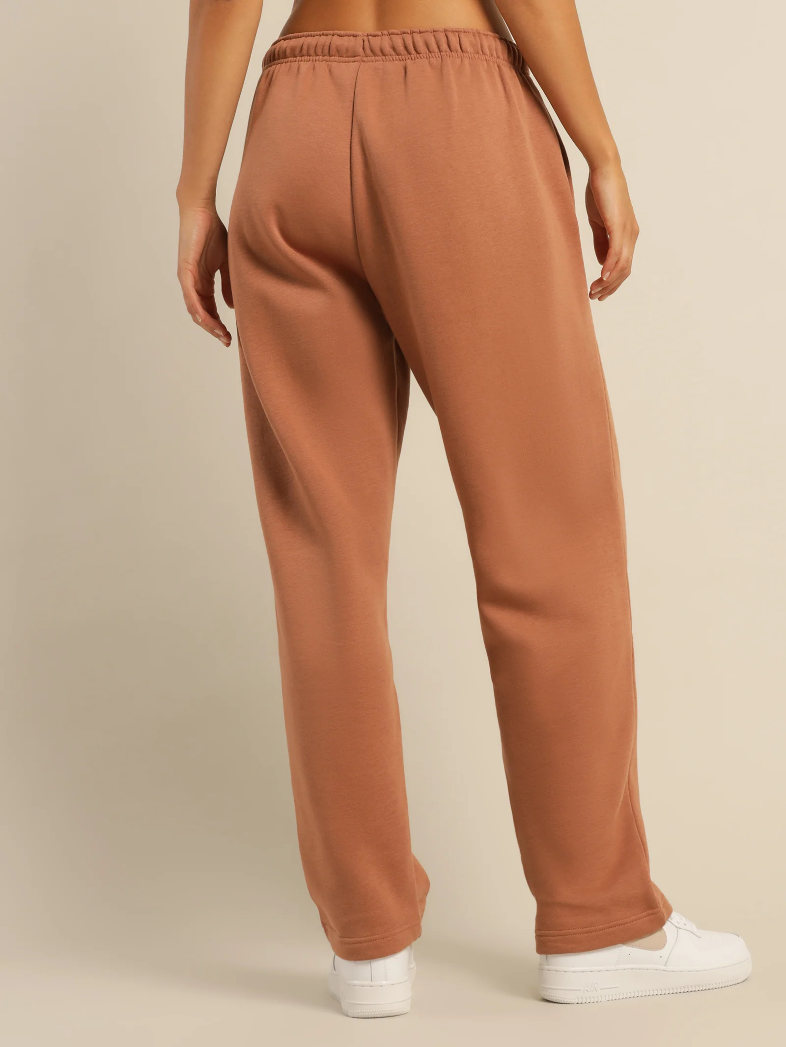 Sportswear Essential Fleece Pants - Image 4