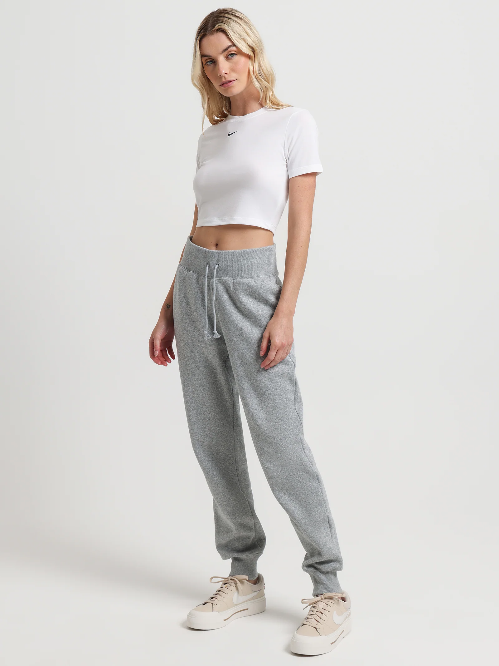 Sportswear Essential Slim Fit Crop T-Shirt - Image 5