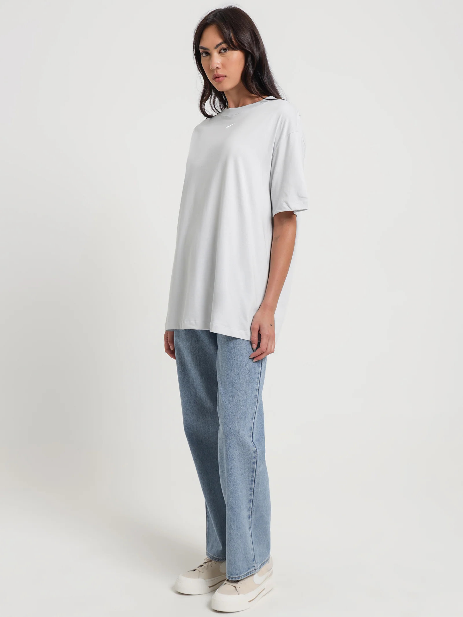 Sportswear Essential T-Shirt - Image 4