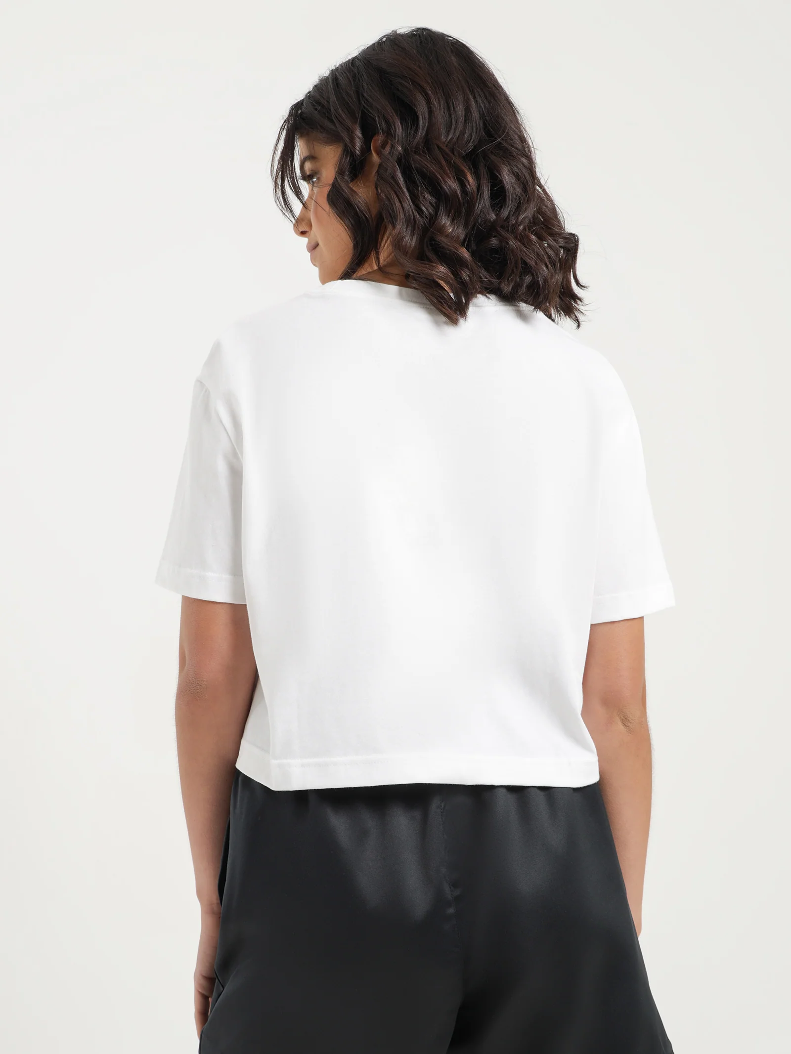 Sportswear Essential T-Shirt - Image 7