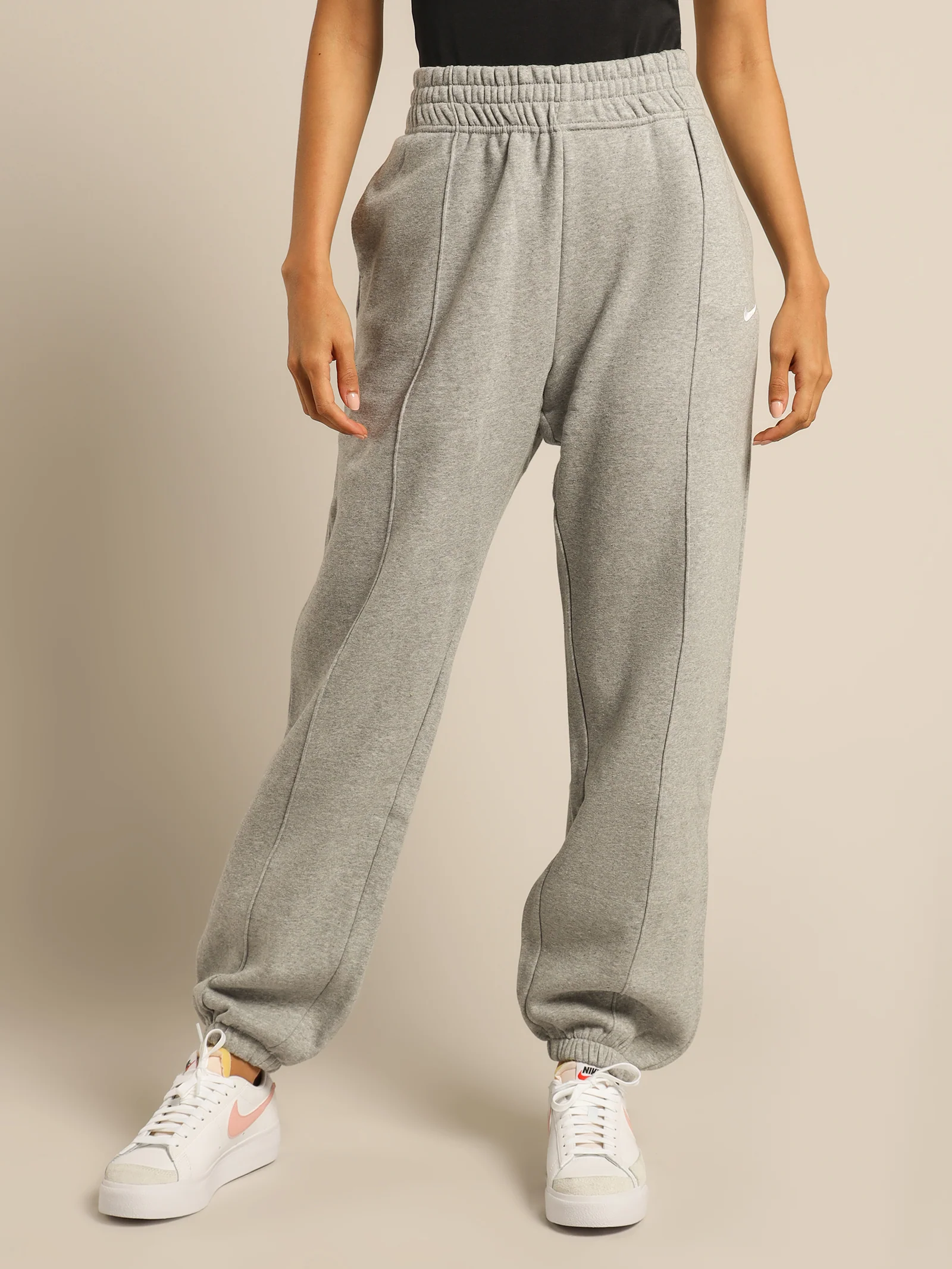 Sportswear Essentials Collection Fleece Pants - Image 3