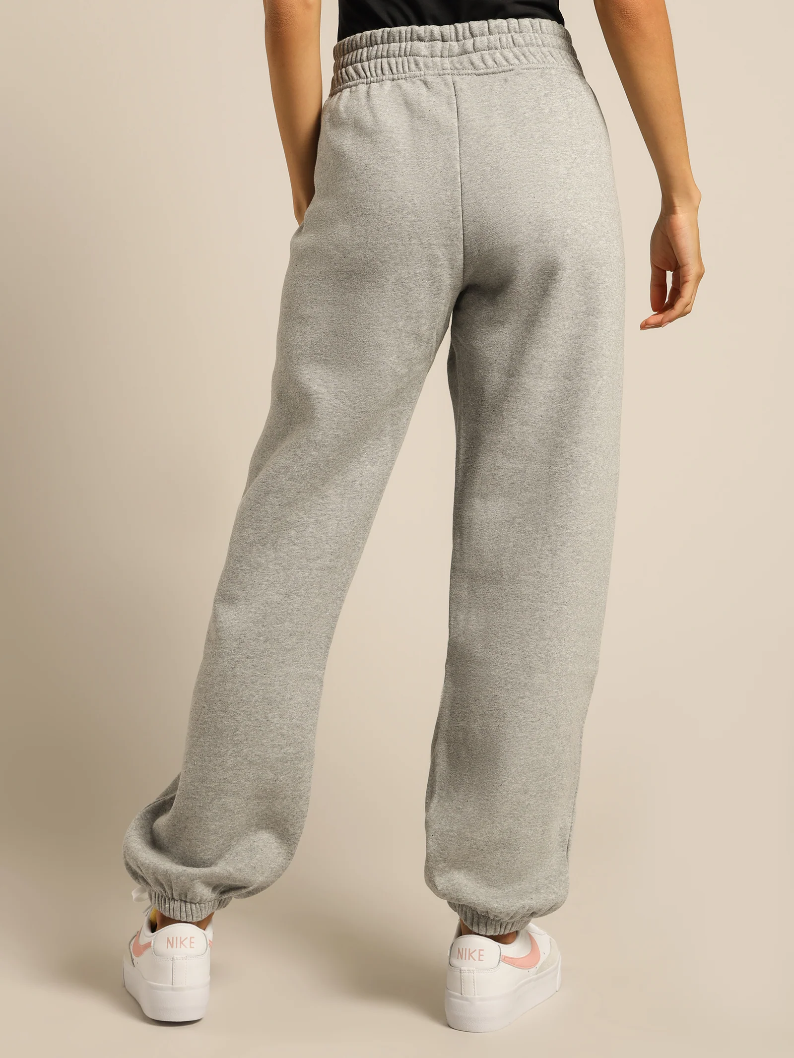 Sportswear Essentials Collection Fleece Pants - Image 5