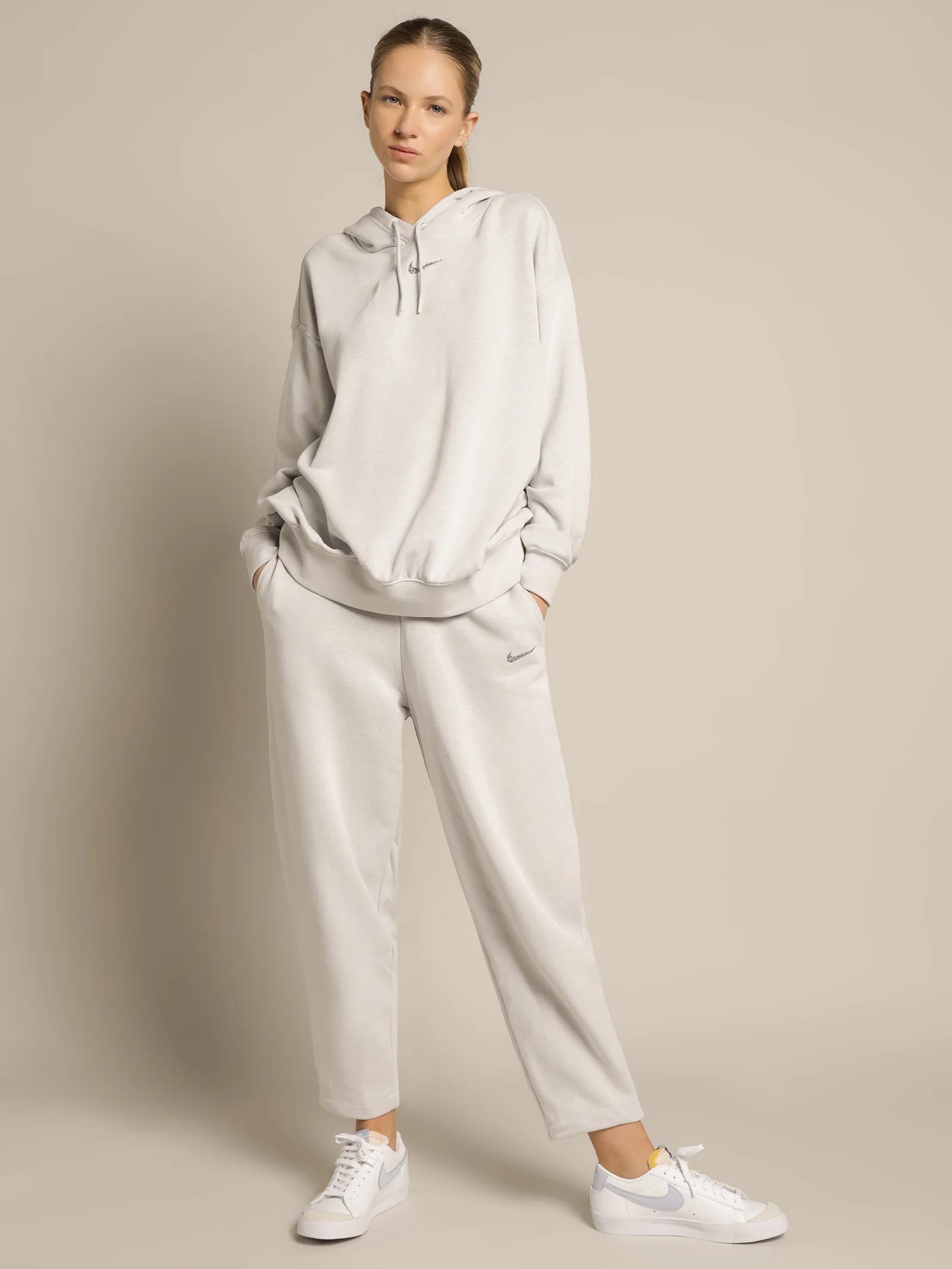 Sportswear Essentials Fleece Trackpants - Image 4