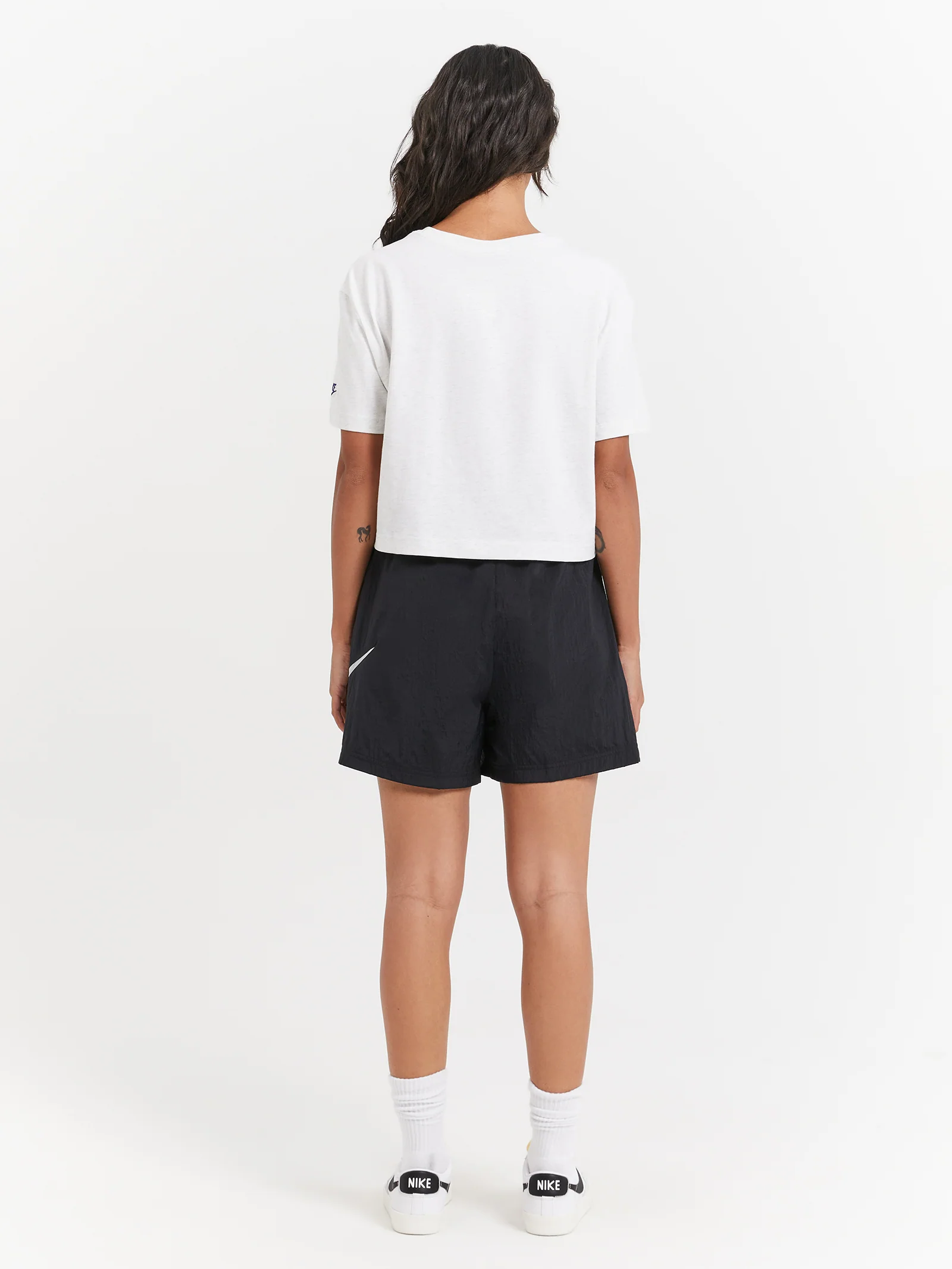 Sportswear Essentials High-Rise Woven Shorts - Image 5