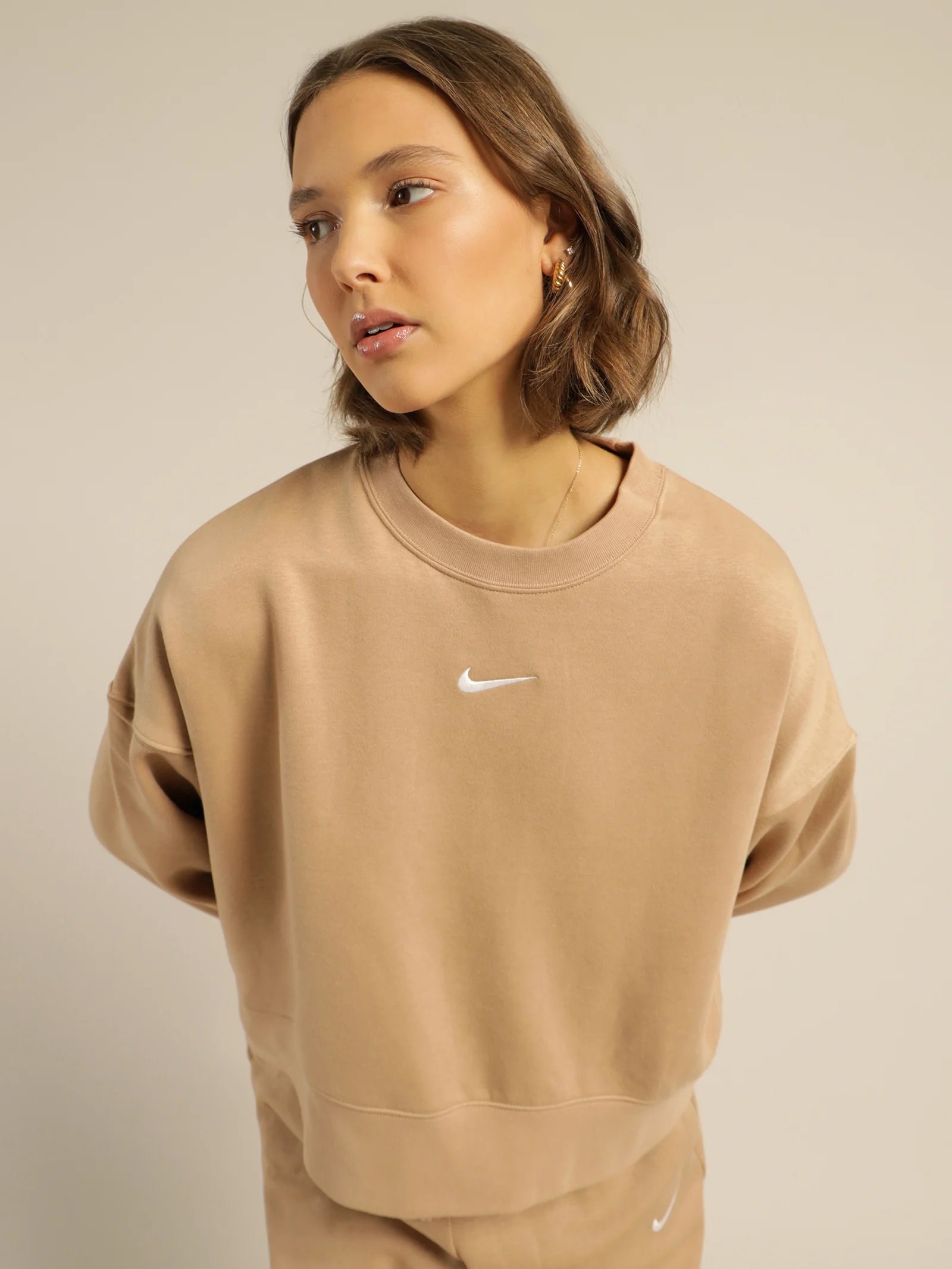 Sportswear Essentials Oversized Crew Fleece