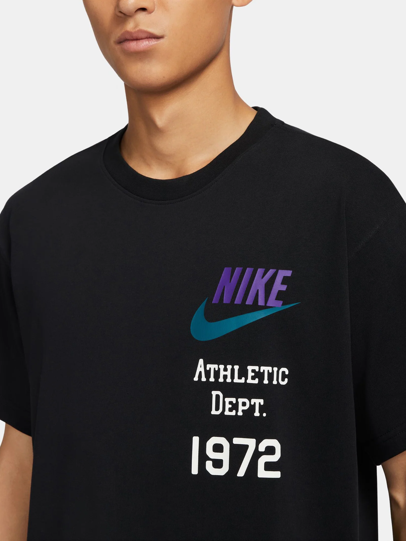 Sportswear Lightweight T-Shirt - Image 4