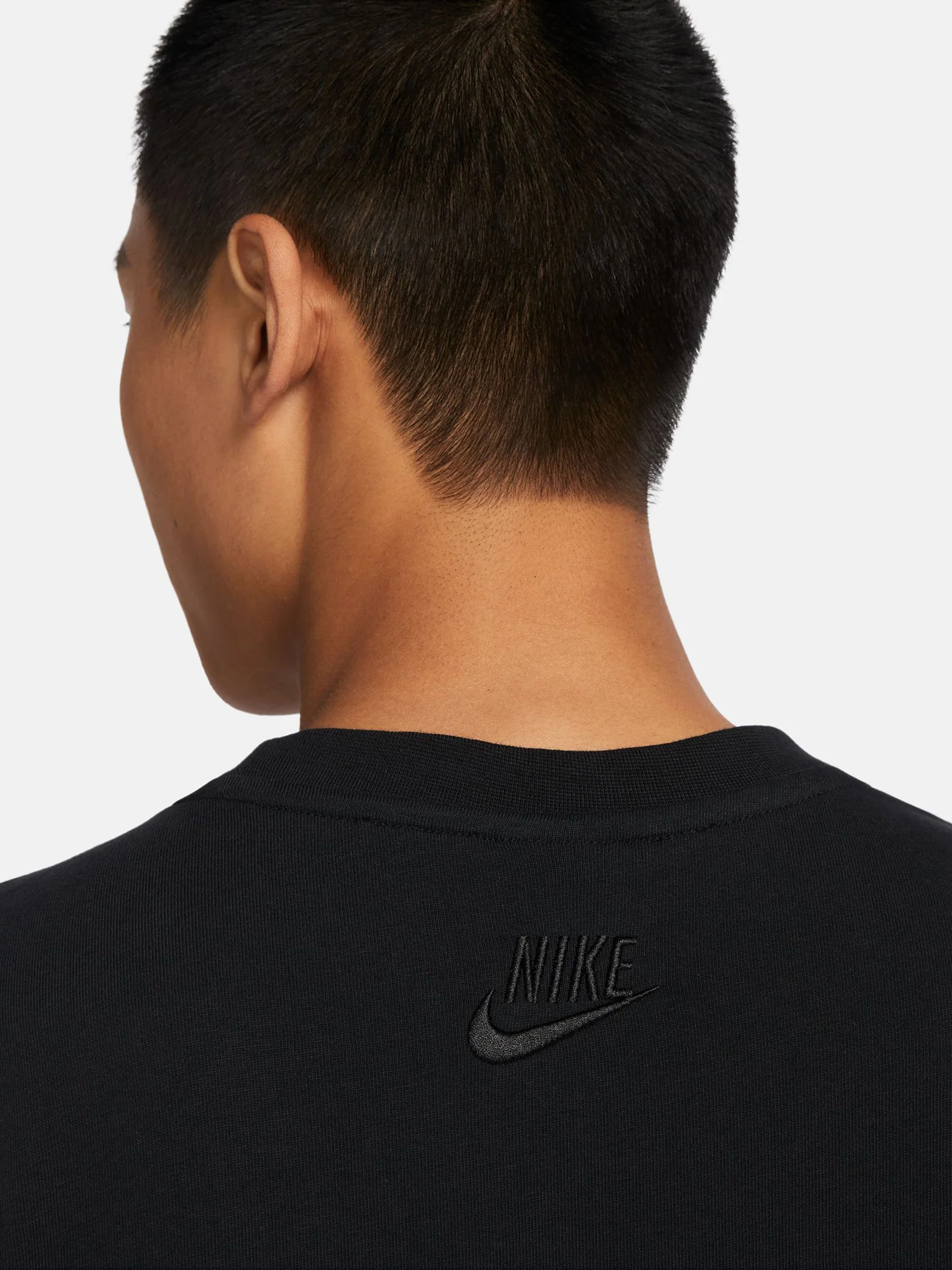 Sportswear Lightweight T-Shirt - Image 5