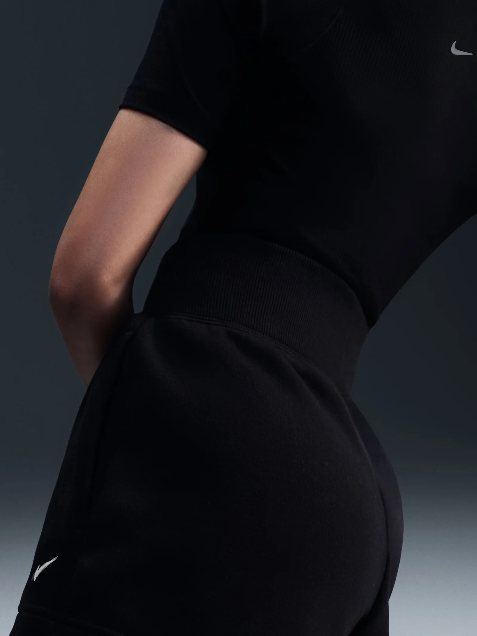 Sportswear Phoenix Fleece High Waisted Shorts - Image 6