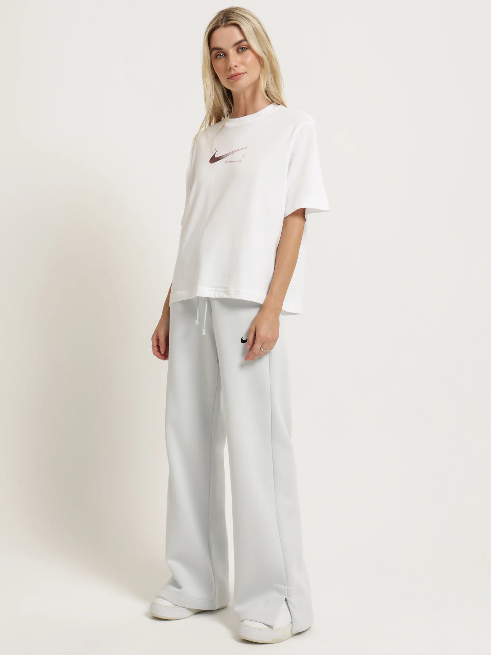 Sportswear Phoenix Fleece HR Wide Trackpants - Image 3