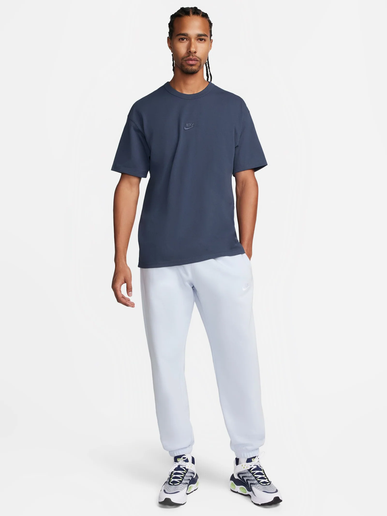 Sportswear Premium Essentials Sustainable T-Shirt - Image 2