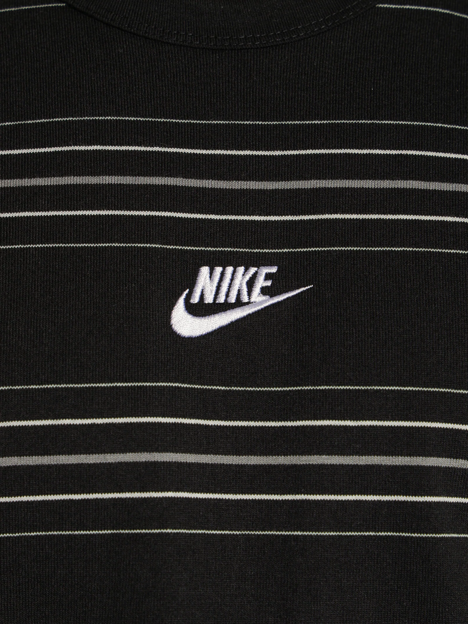 Sportswear Premium Essentials Sustainable Stripe T-Shirt - Image 5