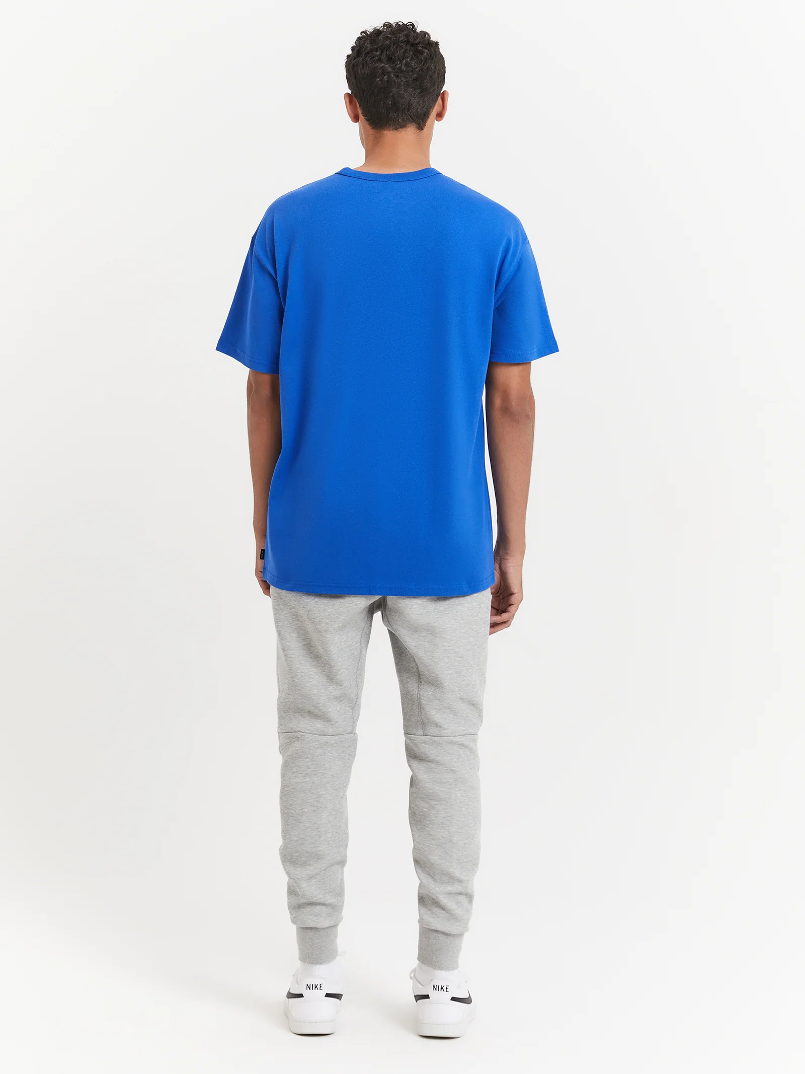 Sportswear Premium Essentials Sustainable T-Shirt - Image 5