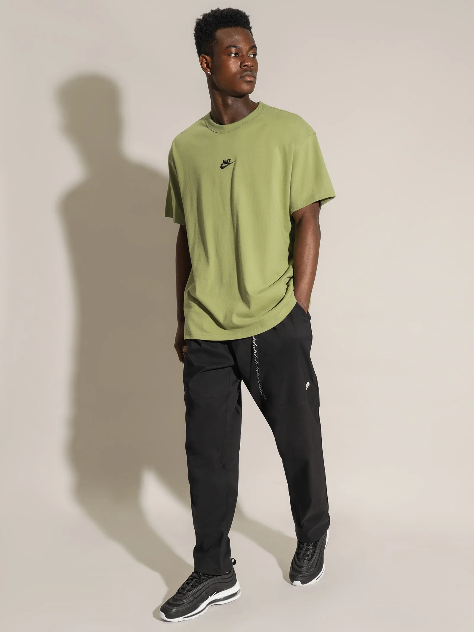 Sportswear Premium Essentials T-Shirt - Image 6
