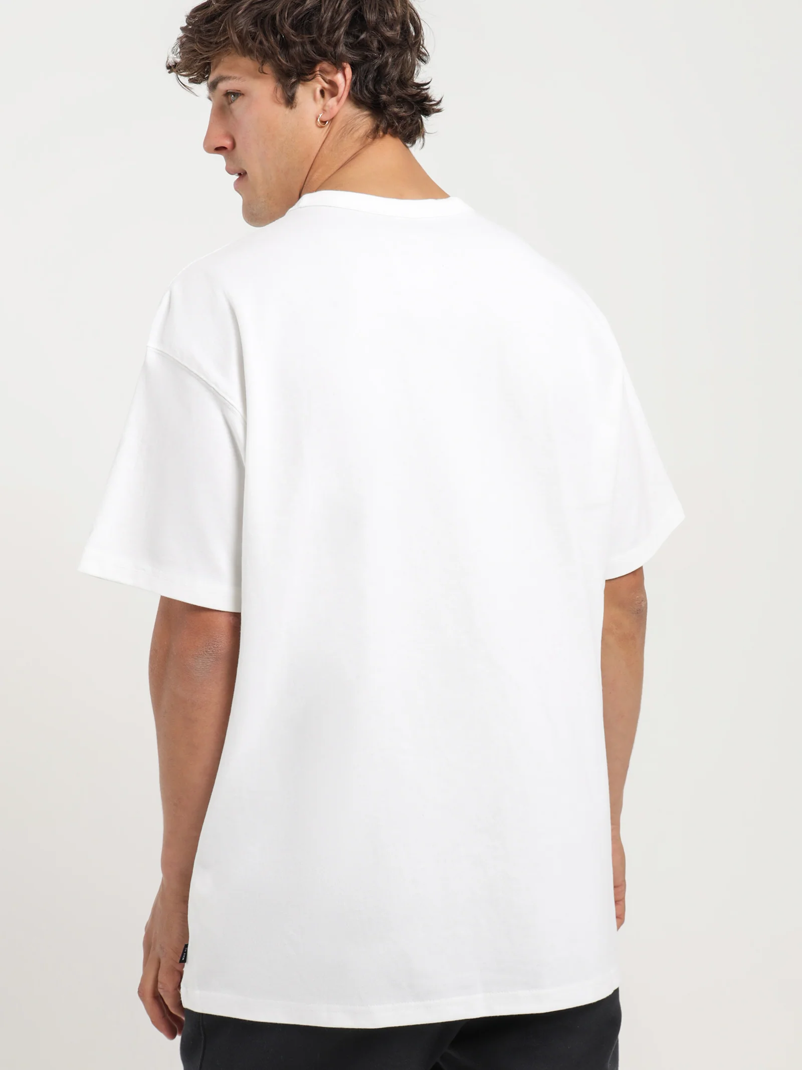 Sportswear Premium Essentials T-Shirt - Image 6
