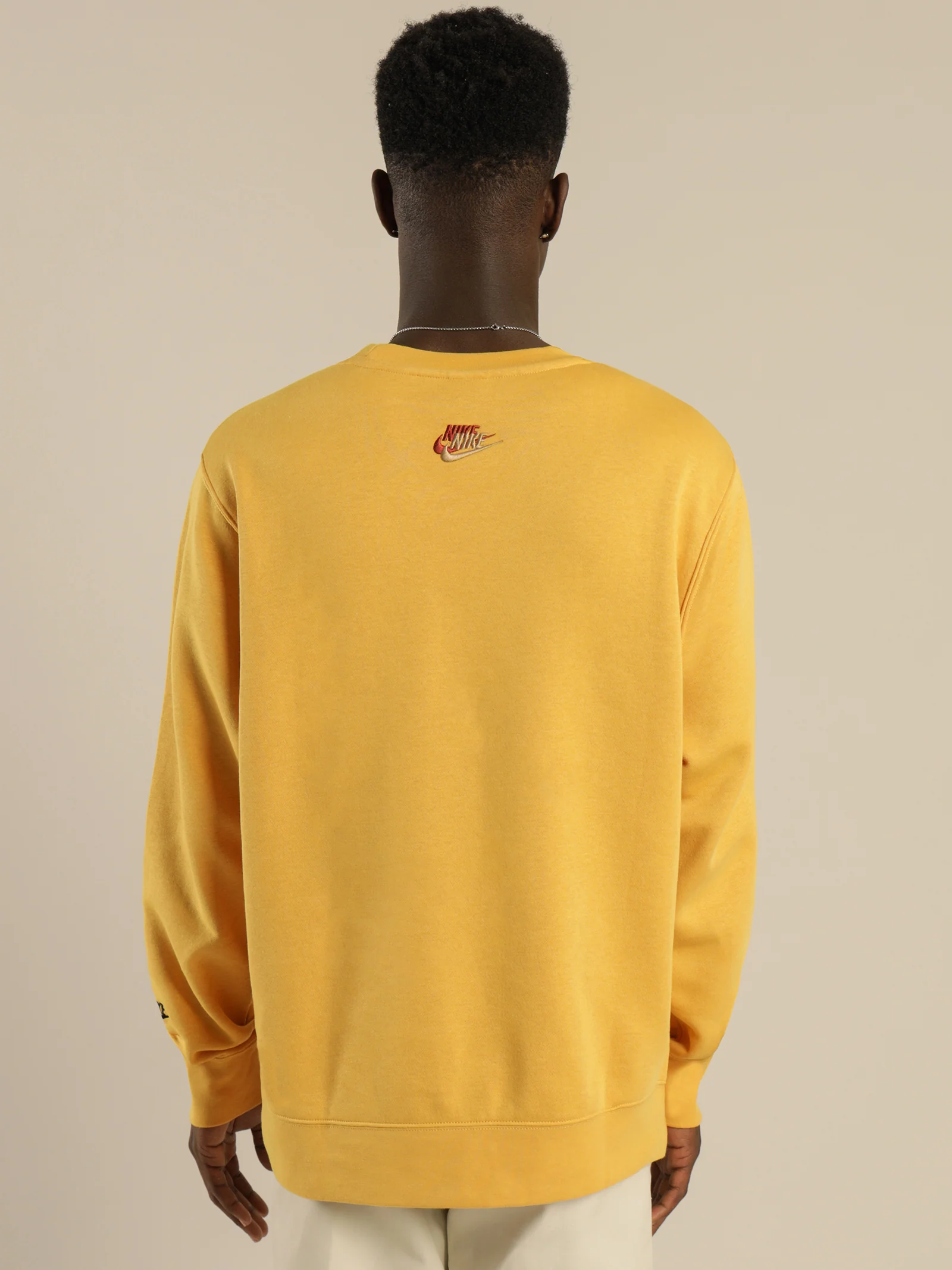 Sportswear Sport Essentials+ Brushed Back Crew - Image 7