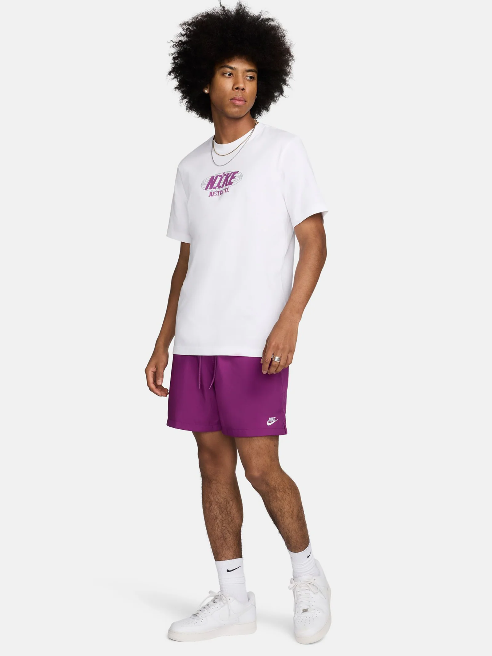 Sportswear T-Shirt - Image 4