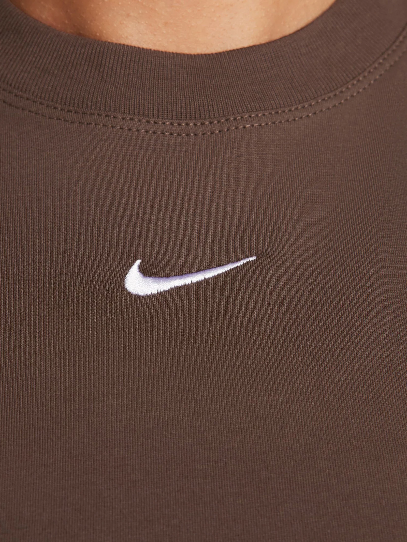 Sportswear T-Shirt - Image 3