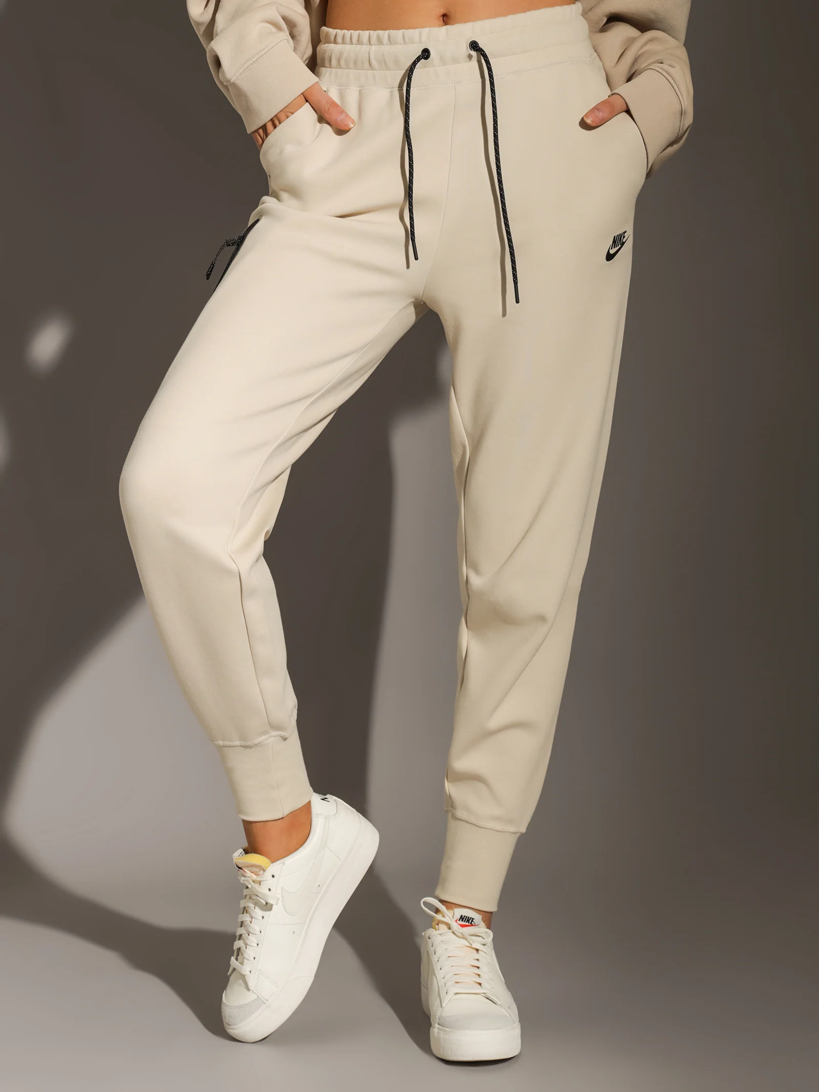 Sportswear Tech Fleece High Rise Trackpants