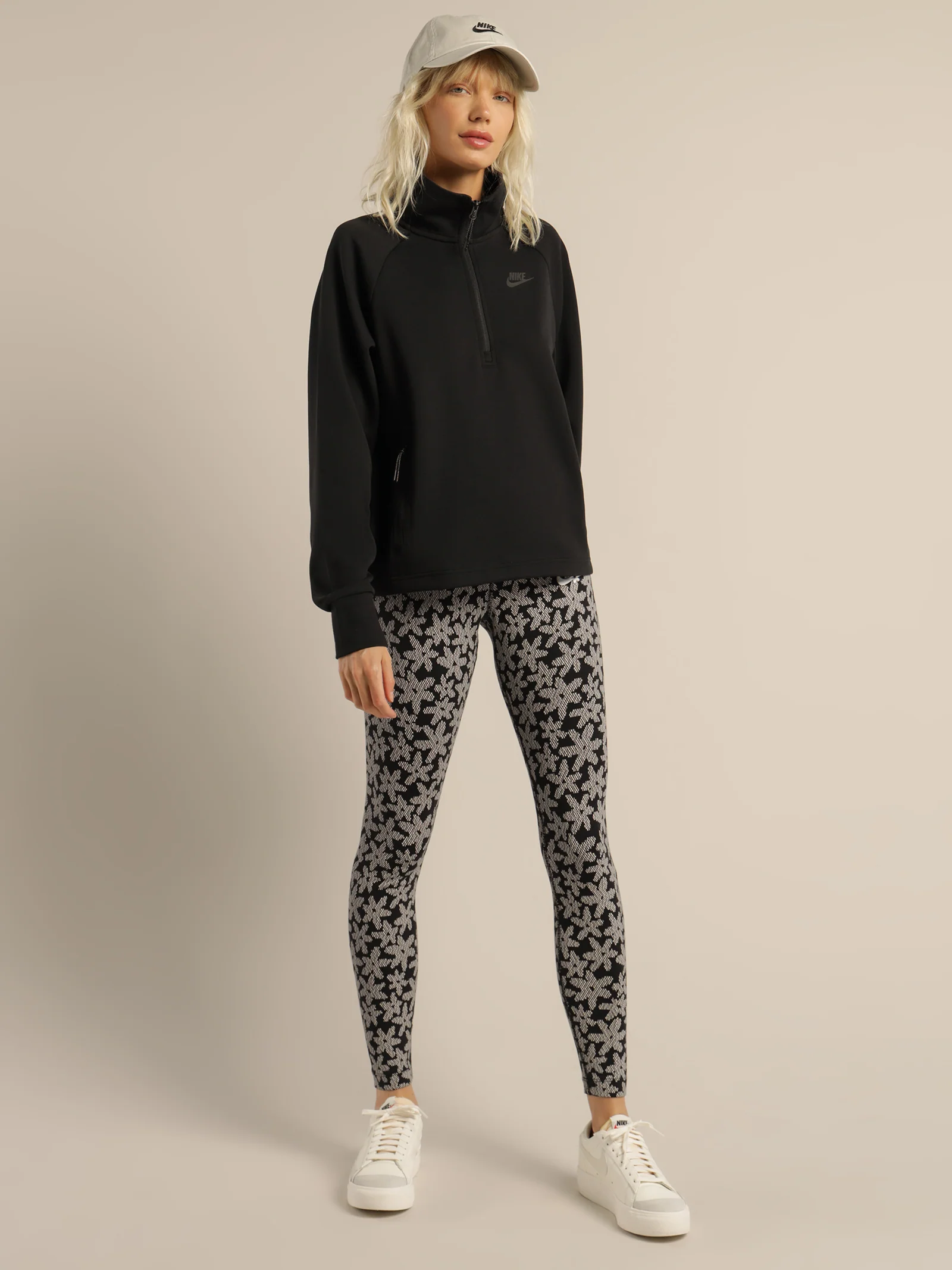 Sportswear Tech Fleece Quarter Zip Crew - Image 4