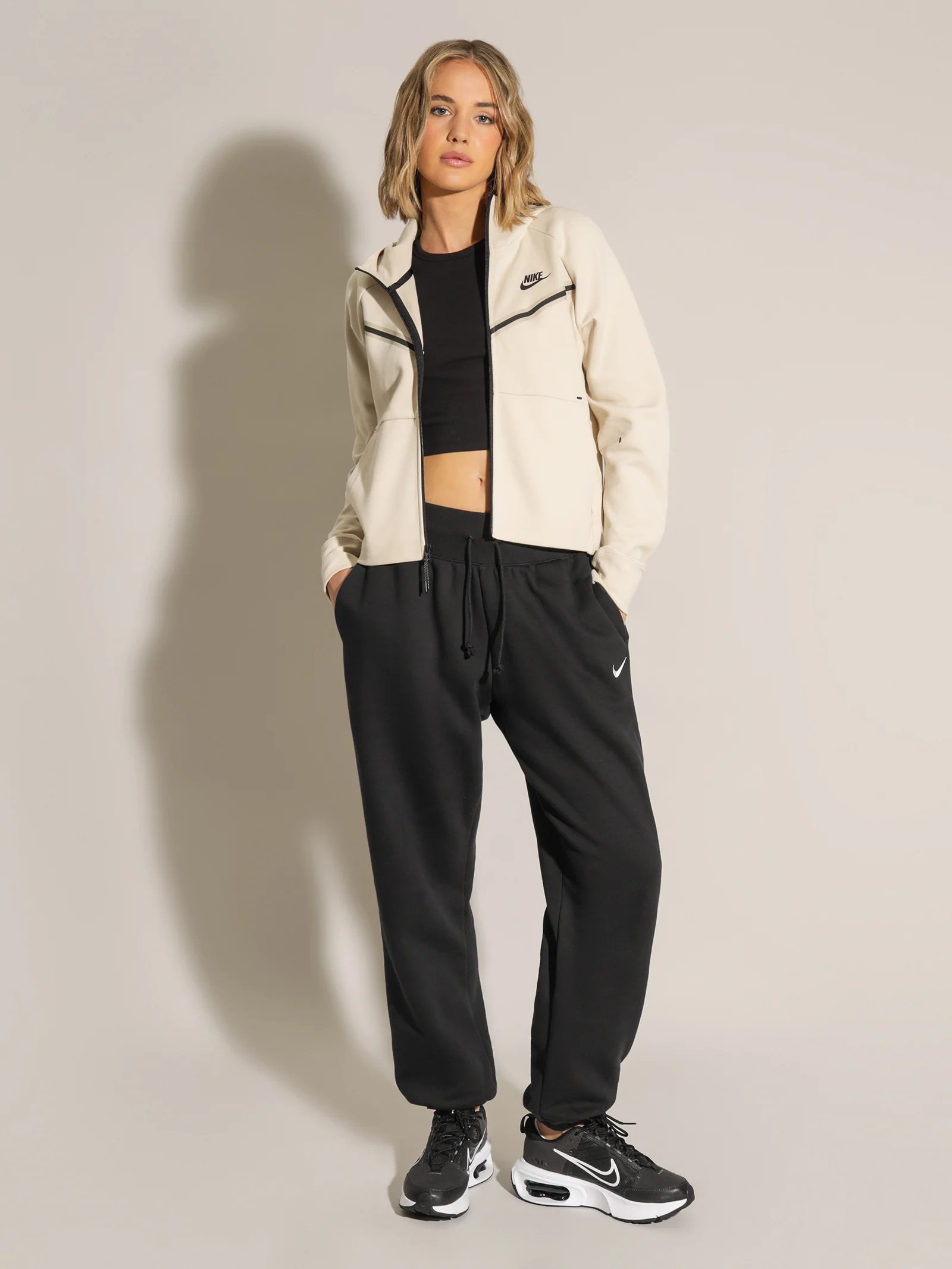 Sportswear Tech Fleece Wind Runner Full-Zip Hoodie - Image 4