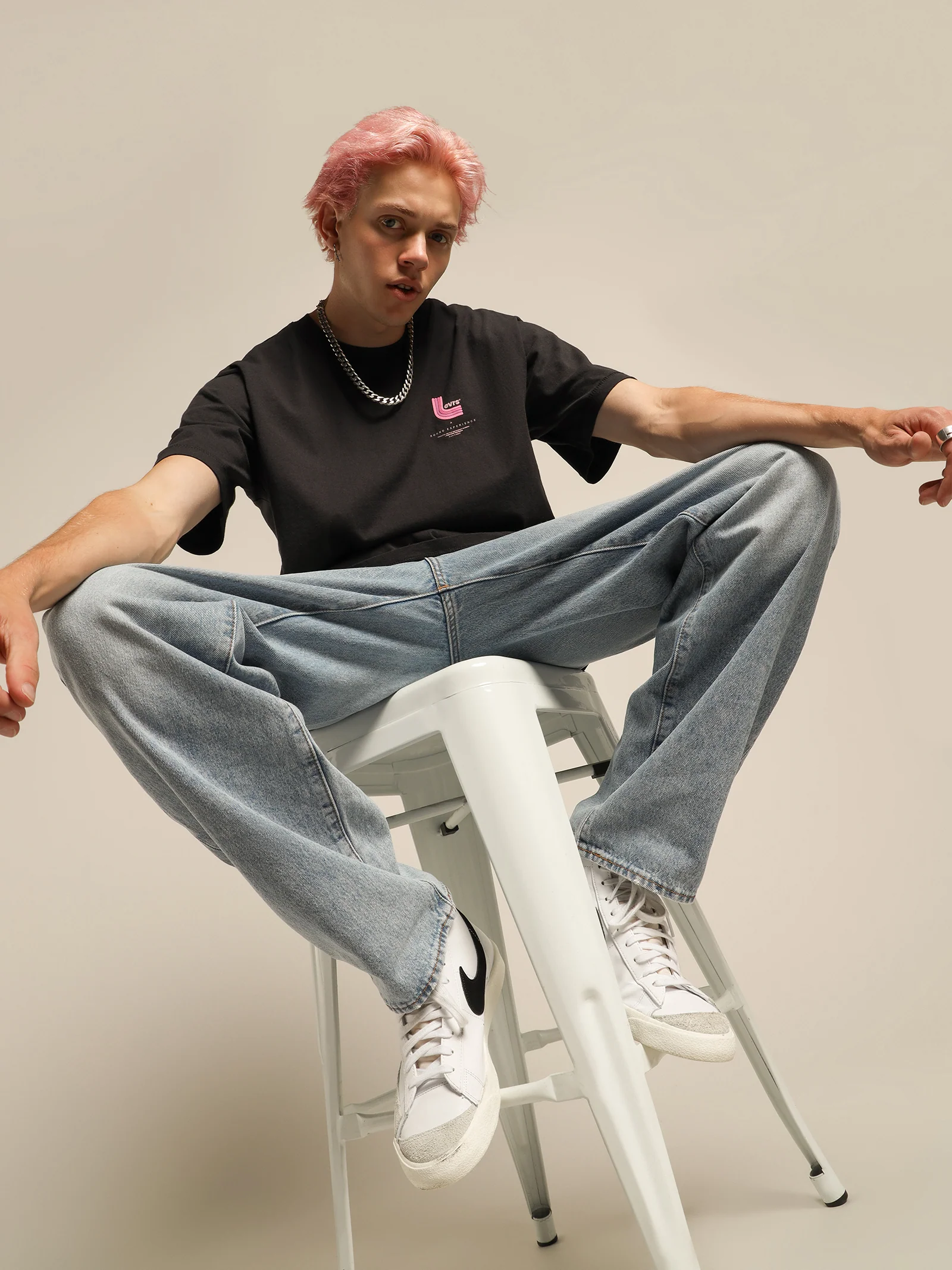 Stay Loose Jeans - Image 4