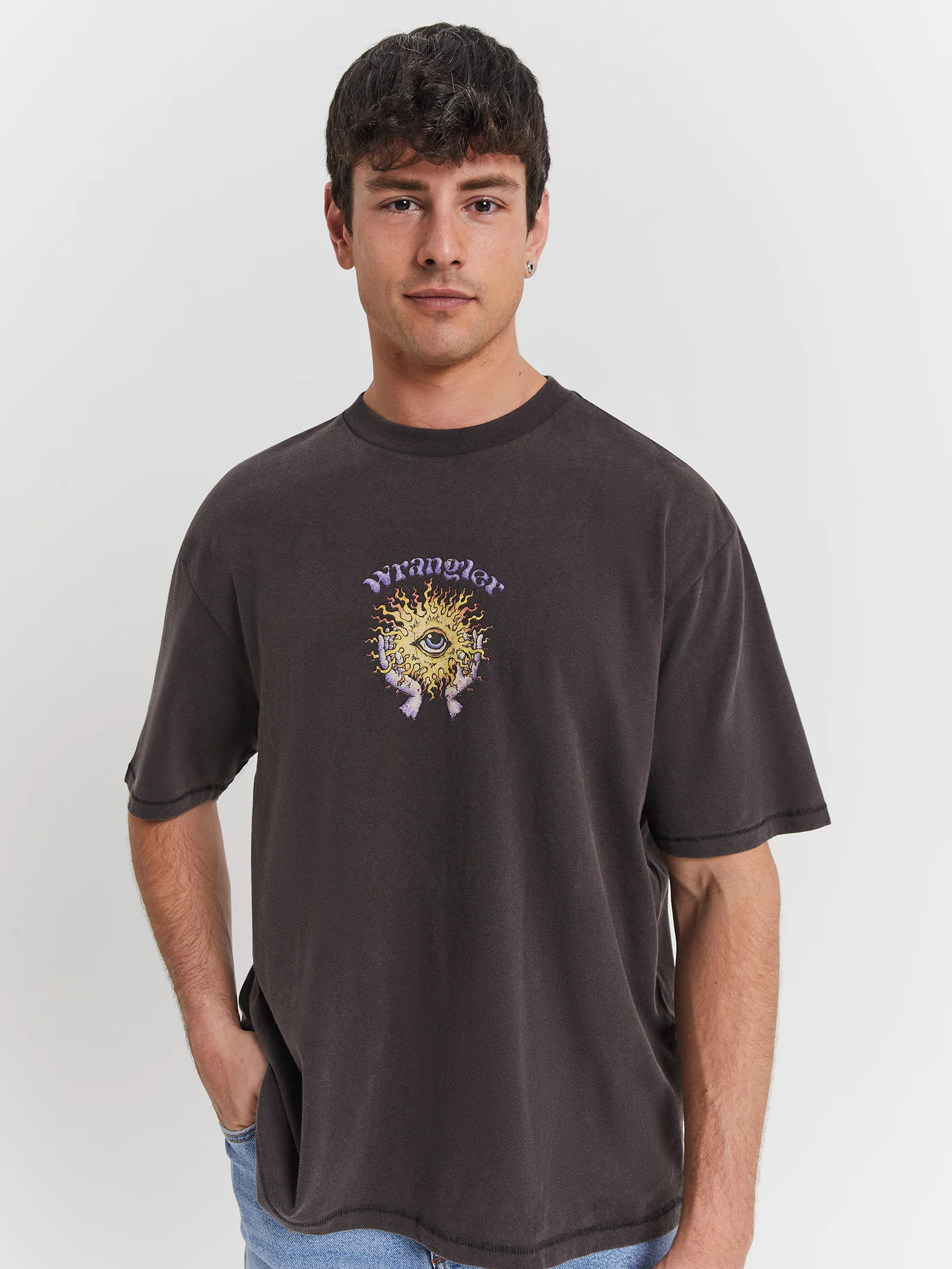 Sun Orb Slacker T-Shirt - Image 3