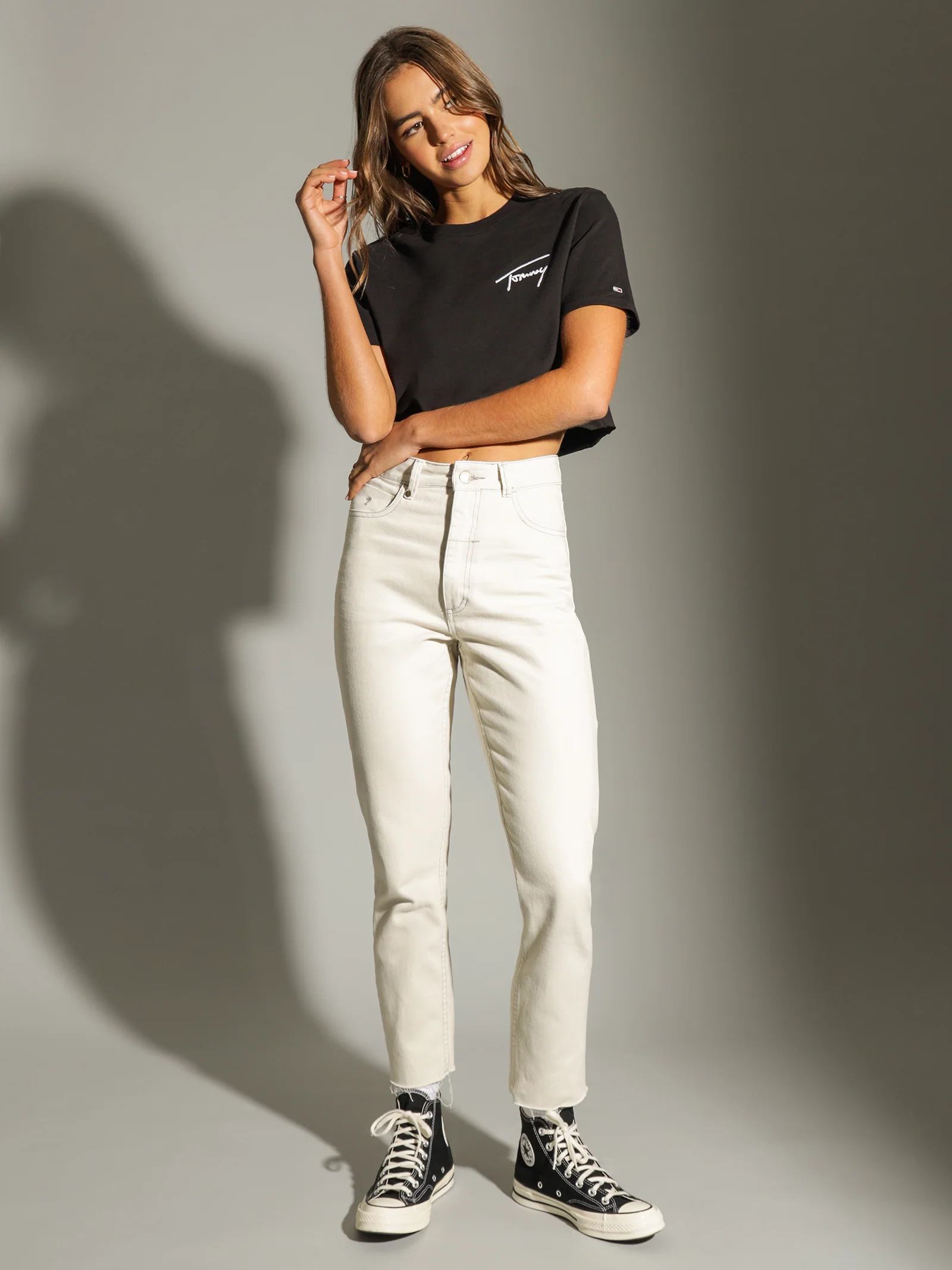 Super Crop Signature Short Sleeve T-Shirt - Image 2