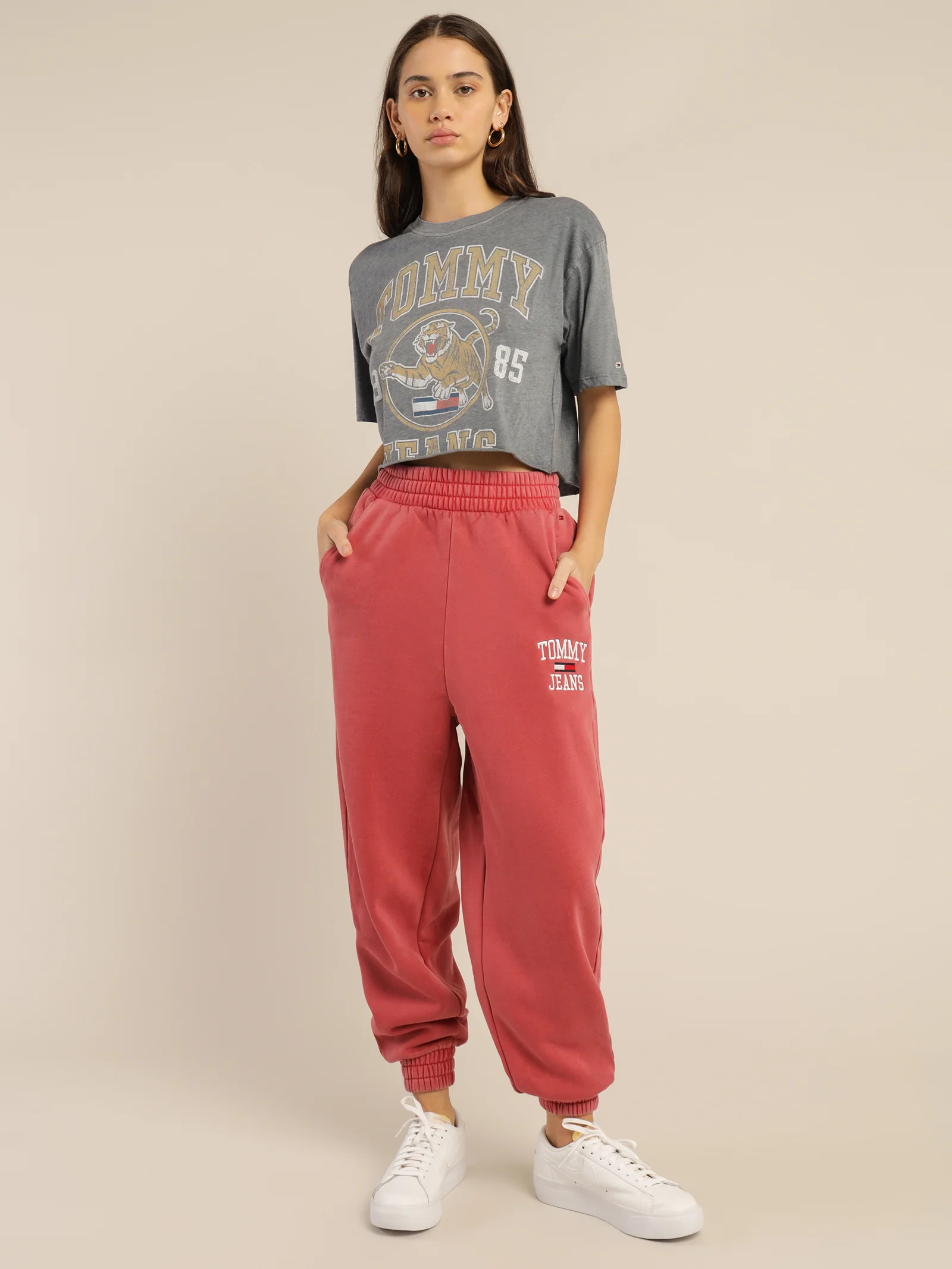 Super Cropped College Tiger T-Shirt - Image 4