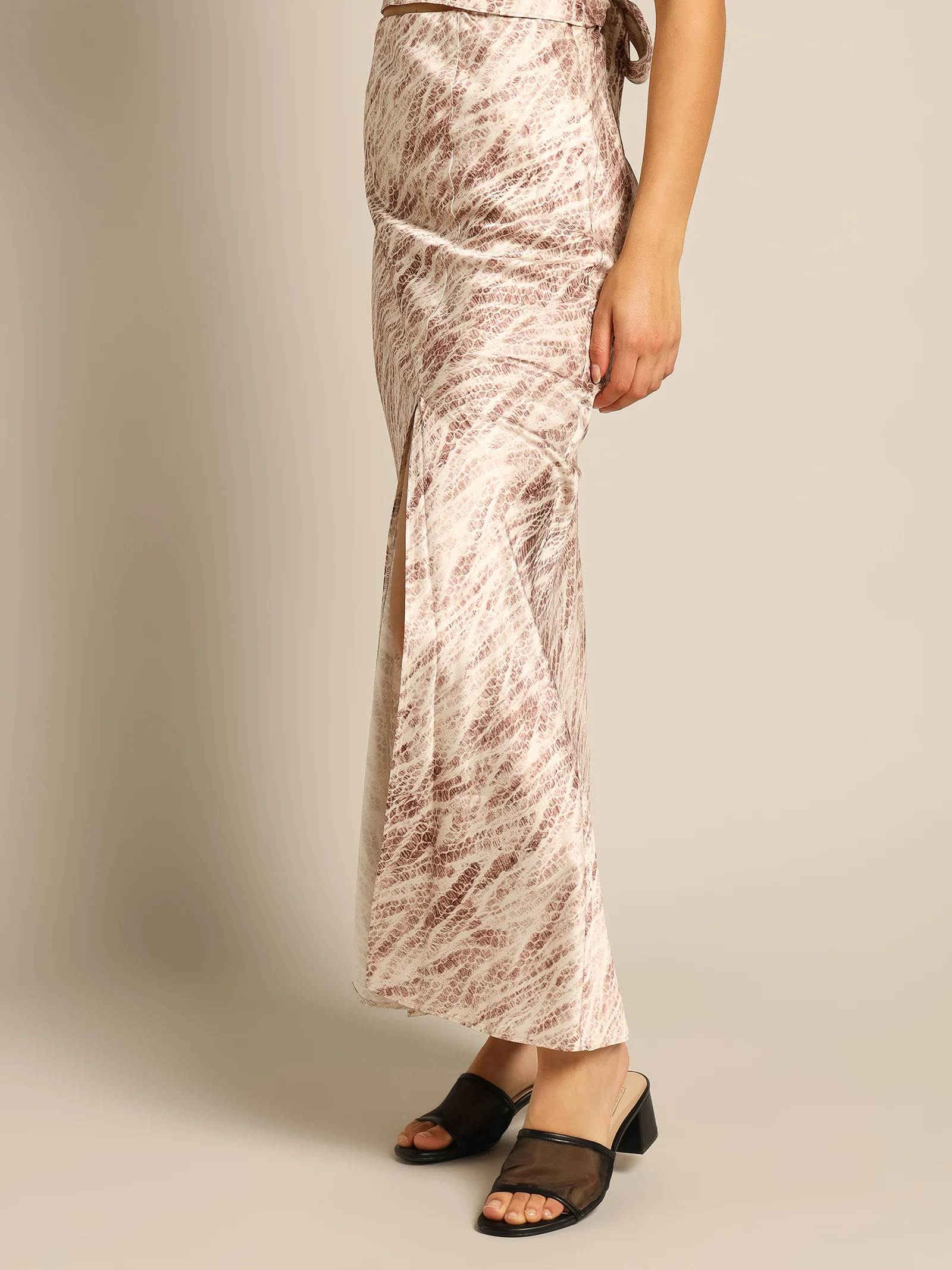 Tabitha Skirt - Image 3