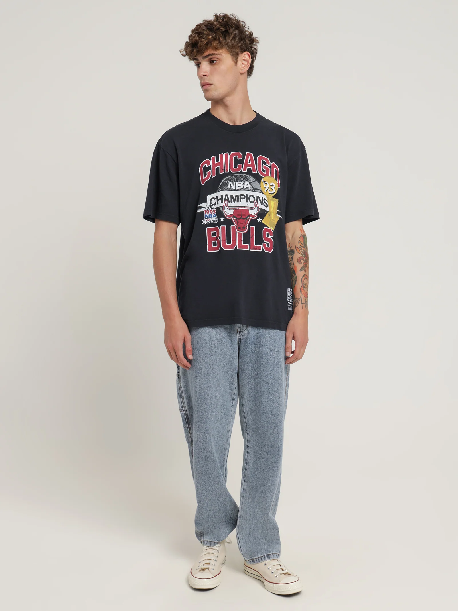 Team History Chicago Bulls T-Shirt - Image 3