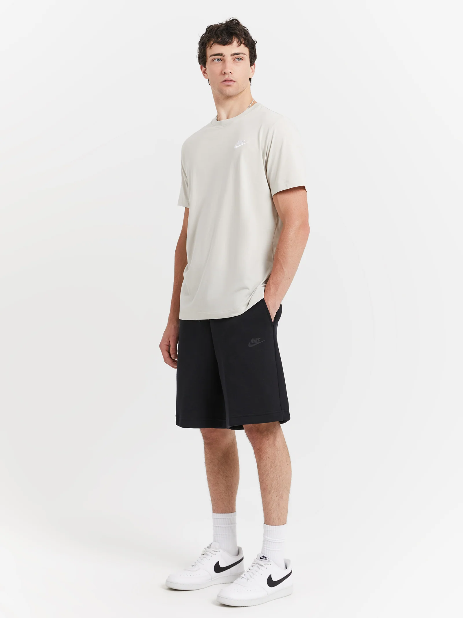 Tech Fleece Shorts - Image 2