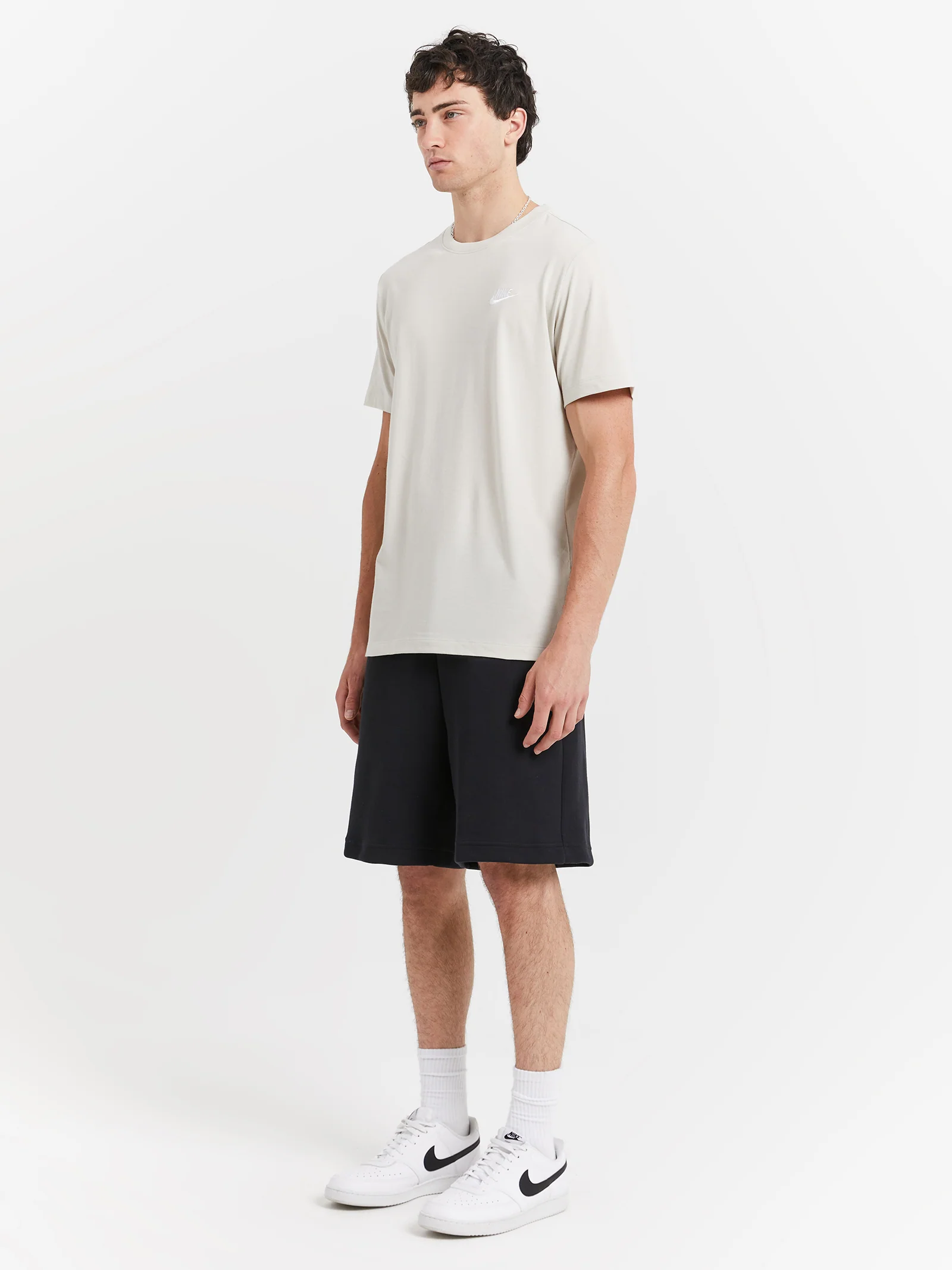 Tech Fleece Shorts - Image 4