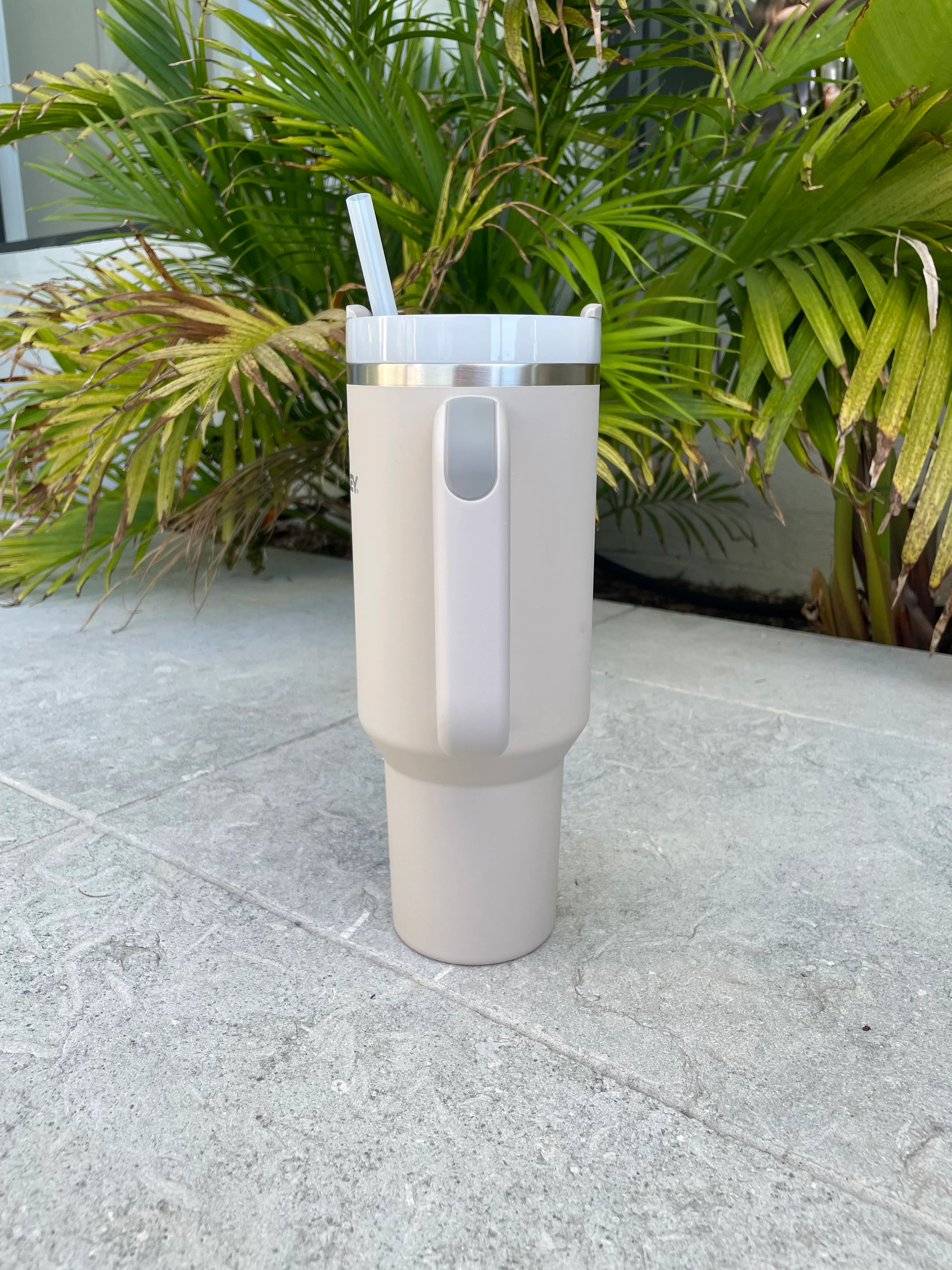The Quencher H2.0 Flowstate 1.2L Tumbler - Image 2