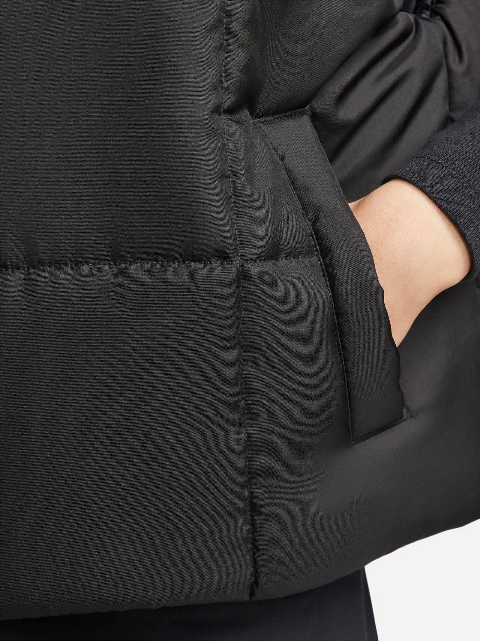 Therma-FIT Loose Vest - Image 5