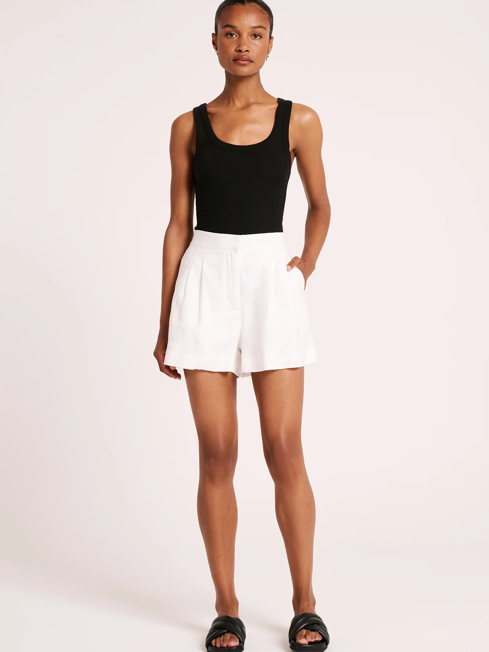 Thilda Tailored Shorts - Image 4