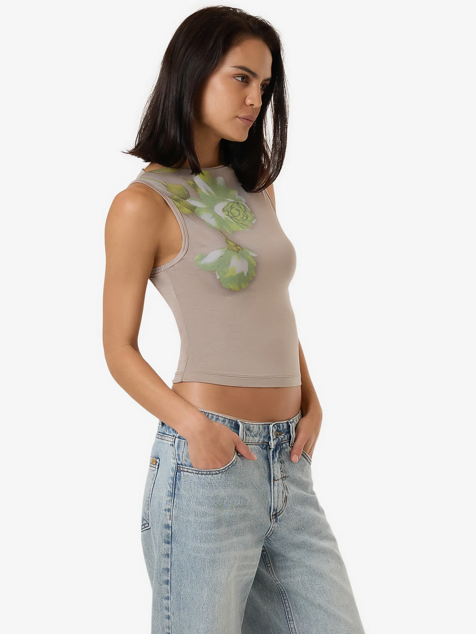 Amoroso Sabrina Tank - Image 4