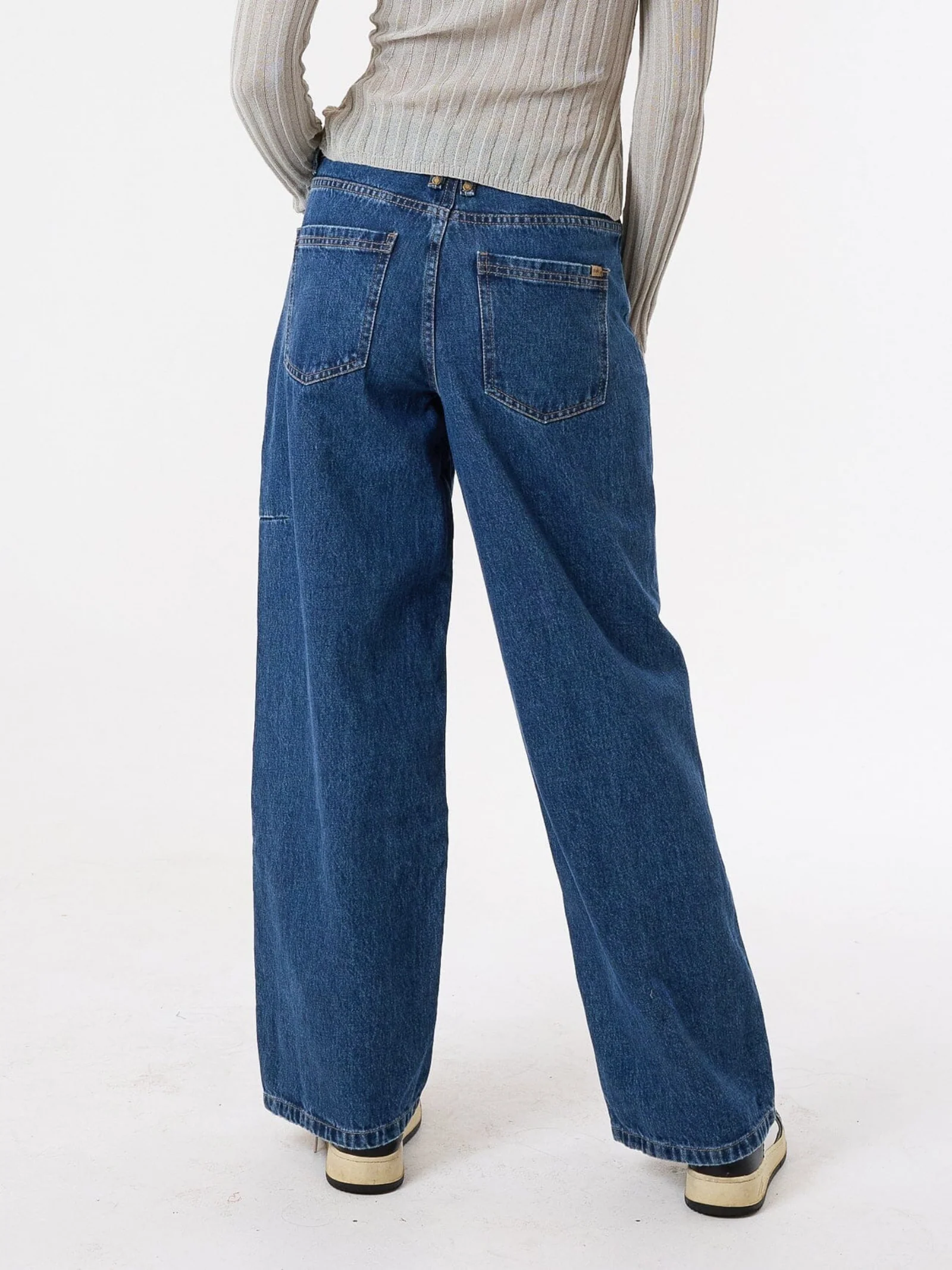 Billie Low Loose Jean - Image 2