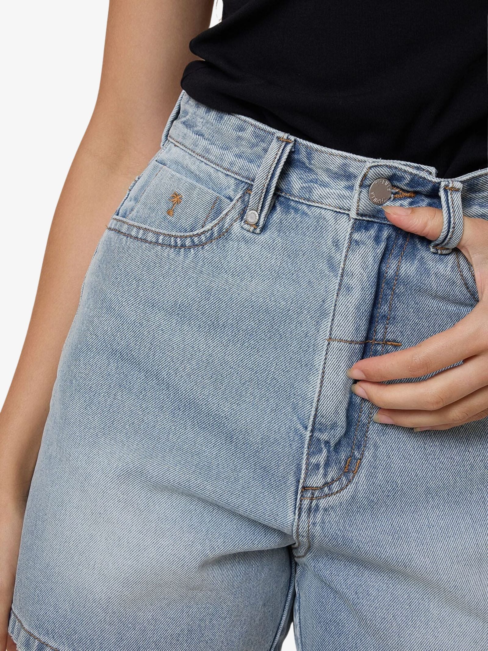 Koko Shorts - Image 2