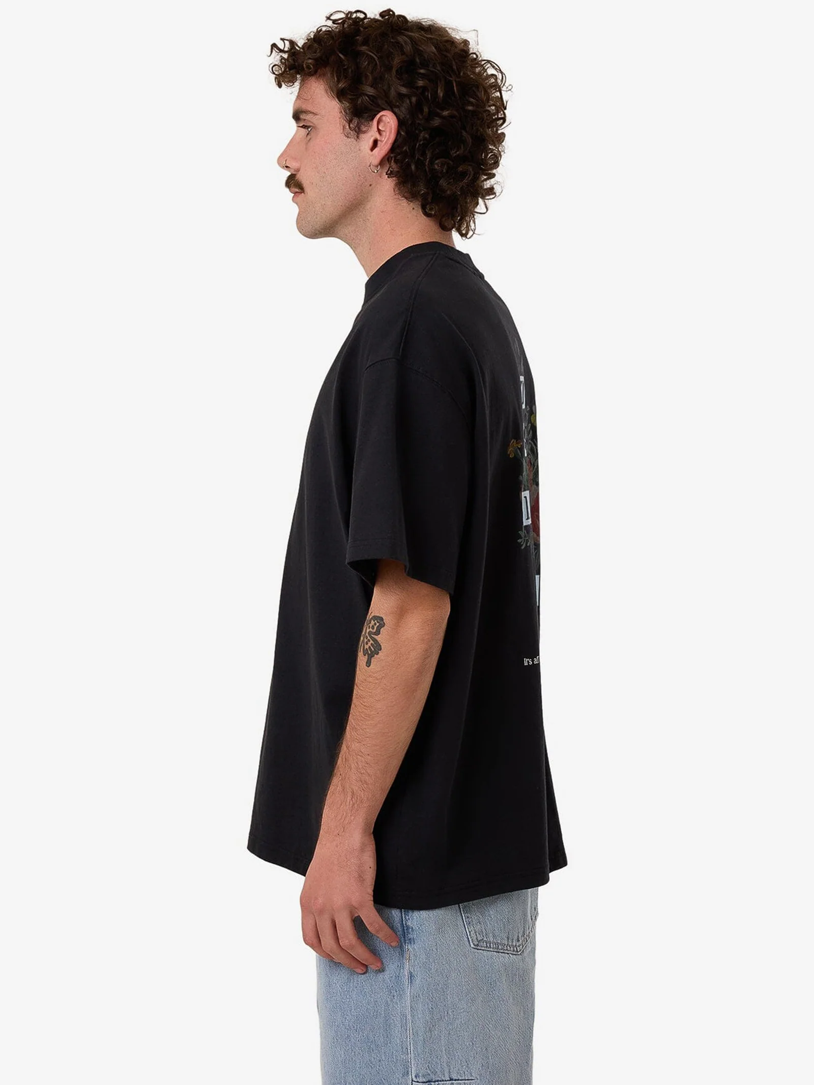 Still Life Box Fit Oversize Tee - Image 4