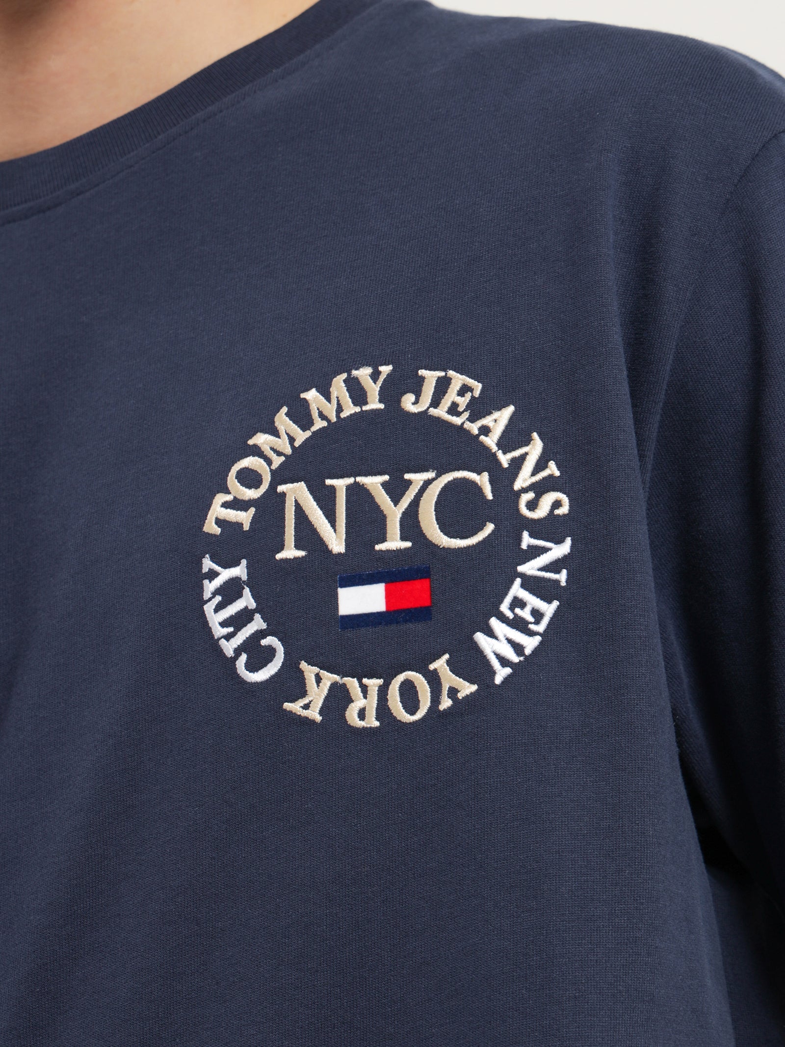 Timeless Logo T-Shirt - Image 5