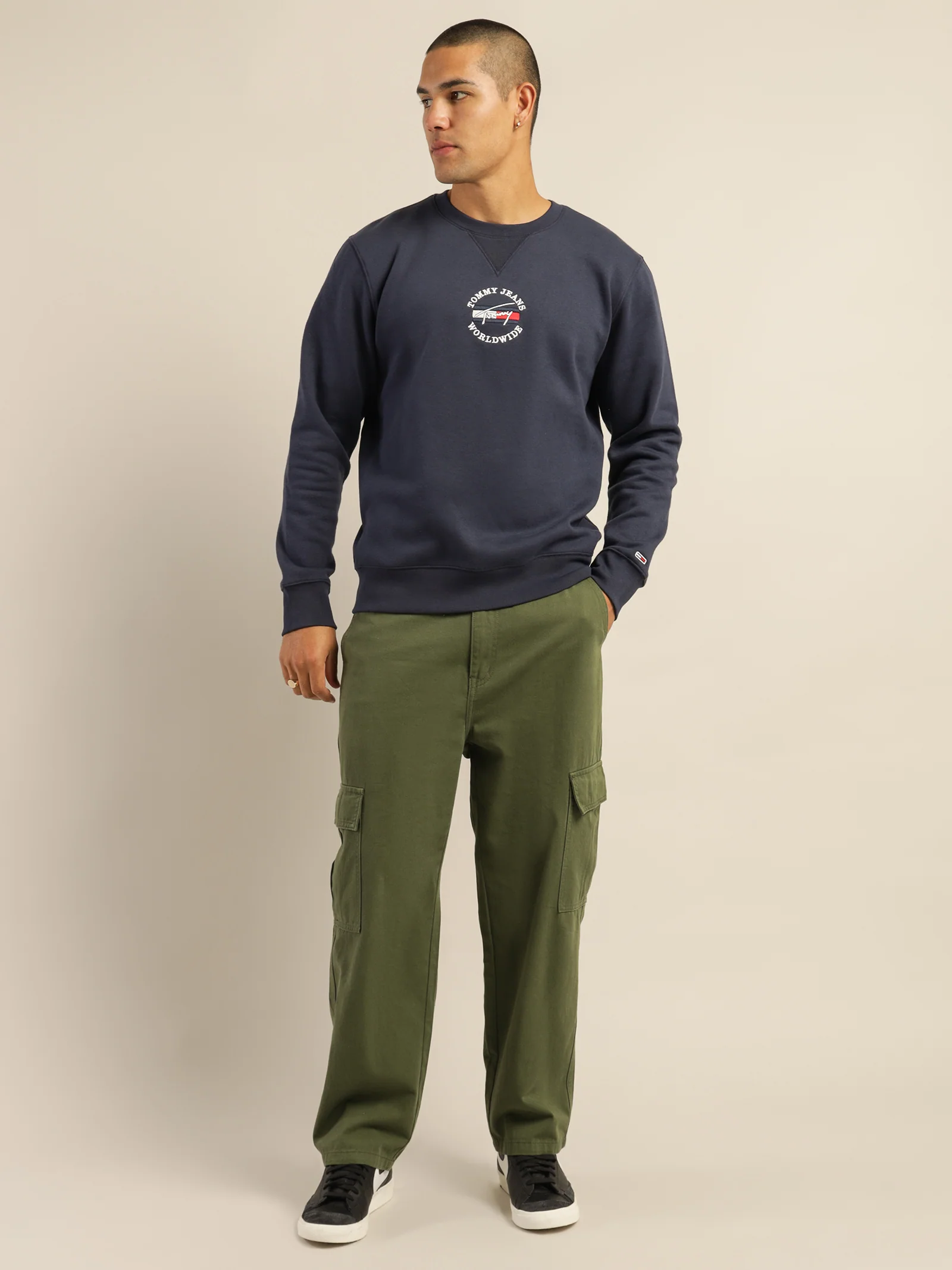 Timeless Tommy 2 Crew - Image 3