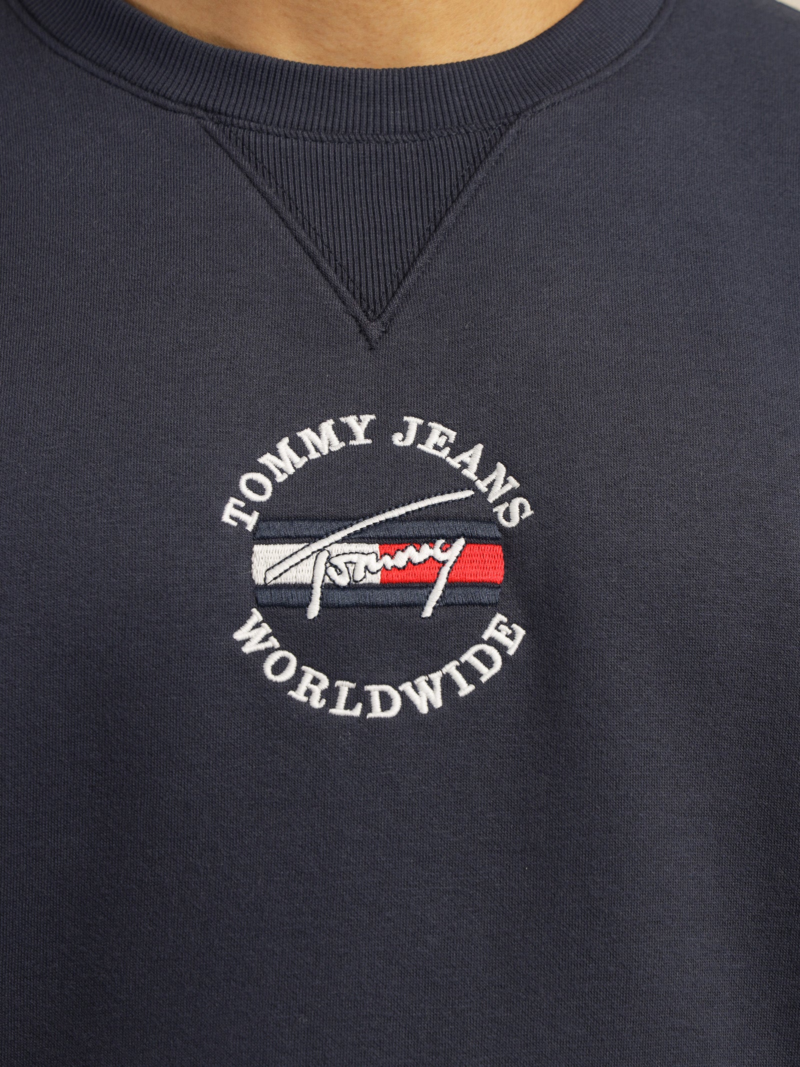 Timeless Tommy 2 Crew - Image 5